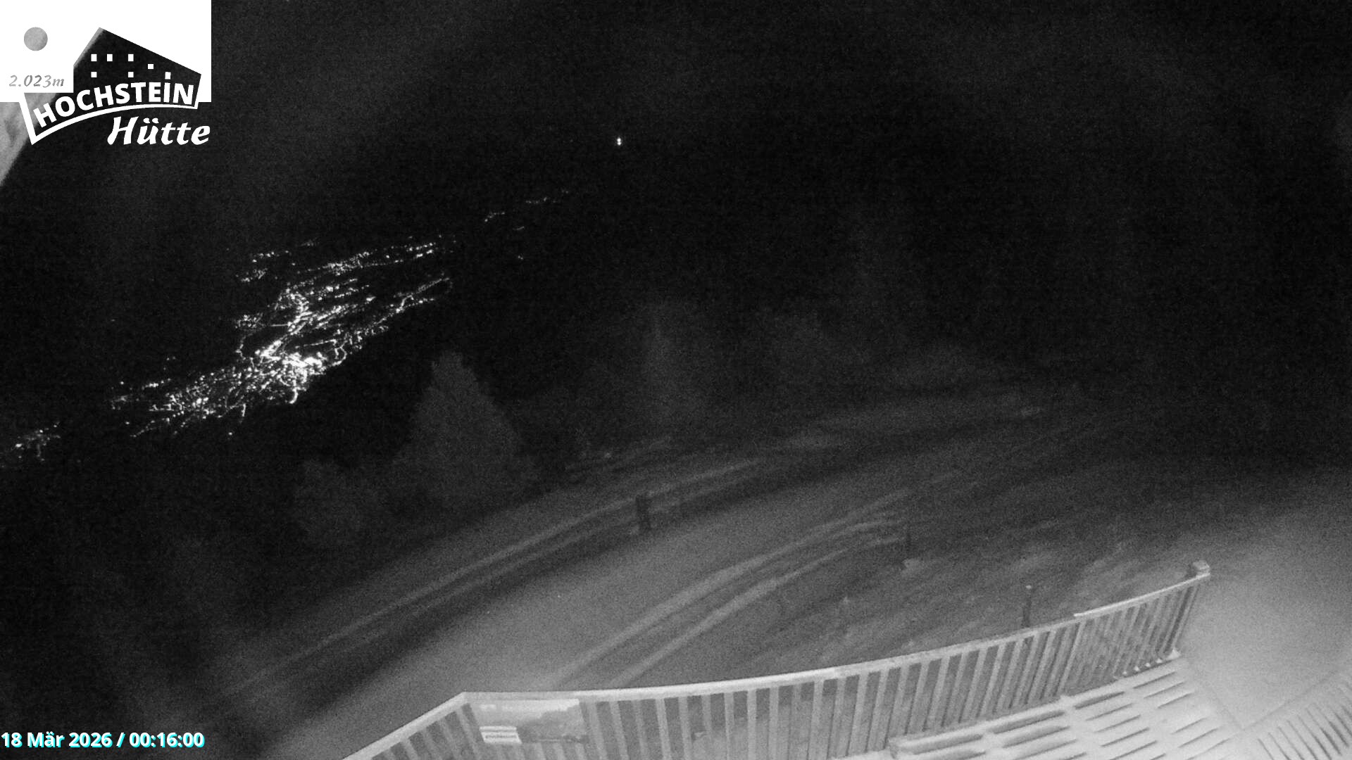 Archiv Foto Webcam Sicht von der Hochsteinhütte auf 2057 Meter