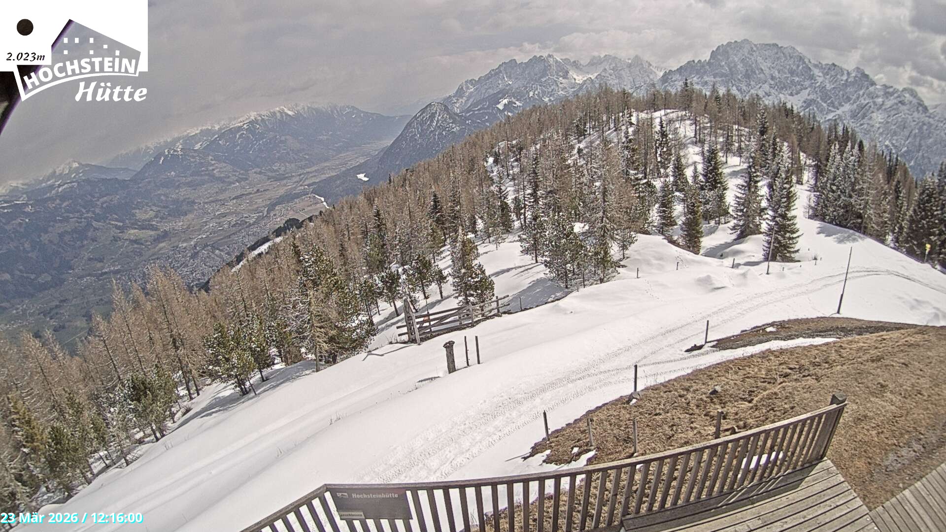 Archiv Foto Webcam Sicht von der Hochsteinhütte auf 2057 Meter