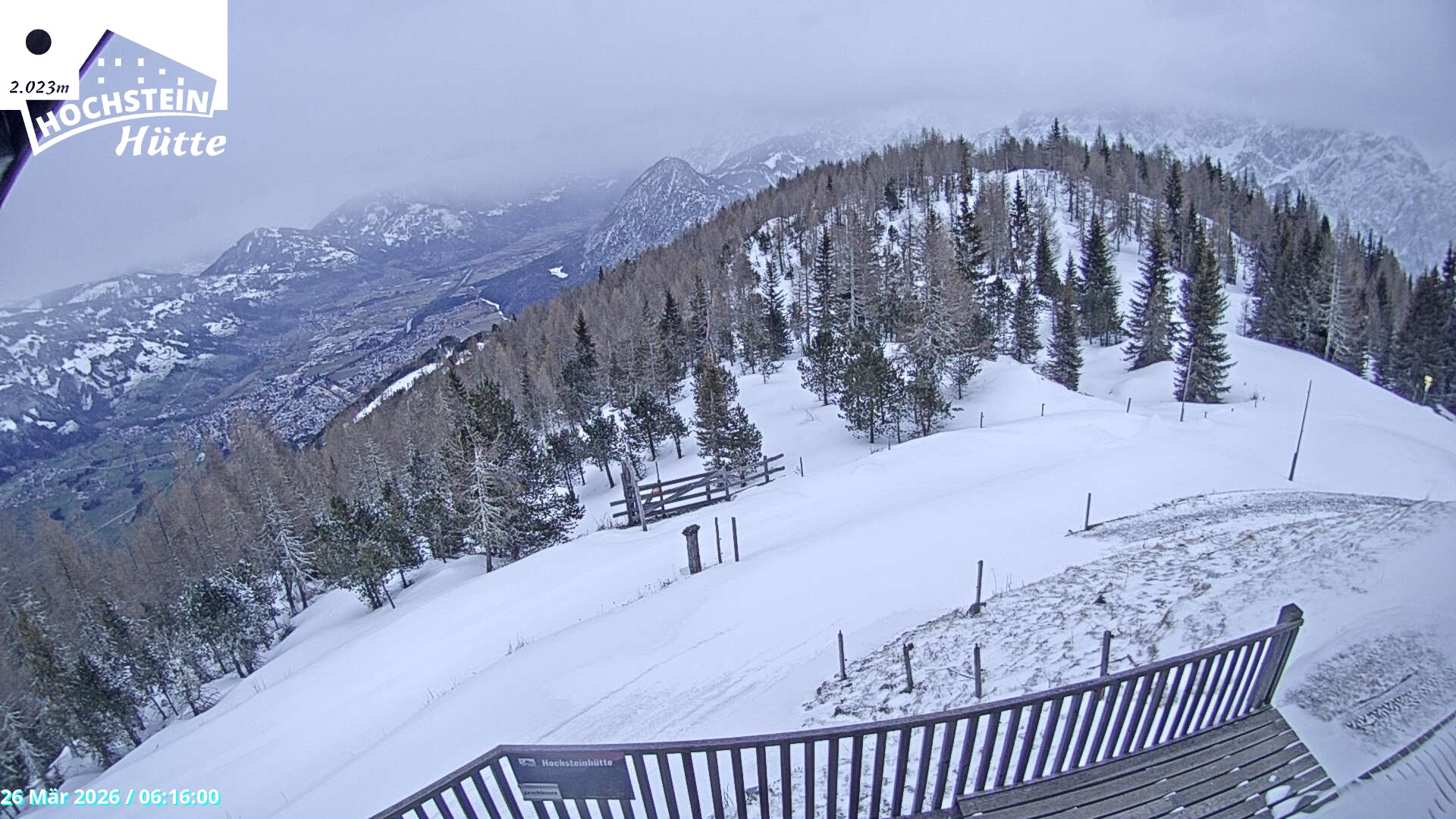 Archiv Foto Webcam Sicht von der Hochsteinhütte auf 2057 Meter