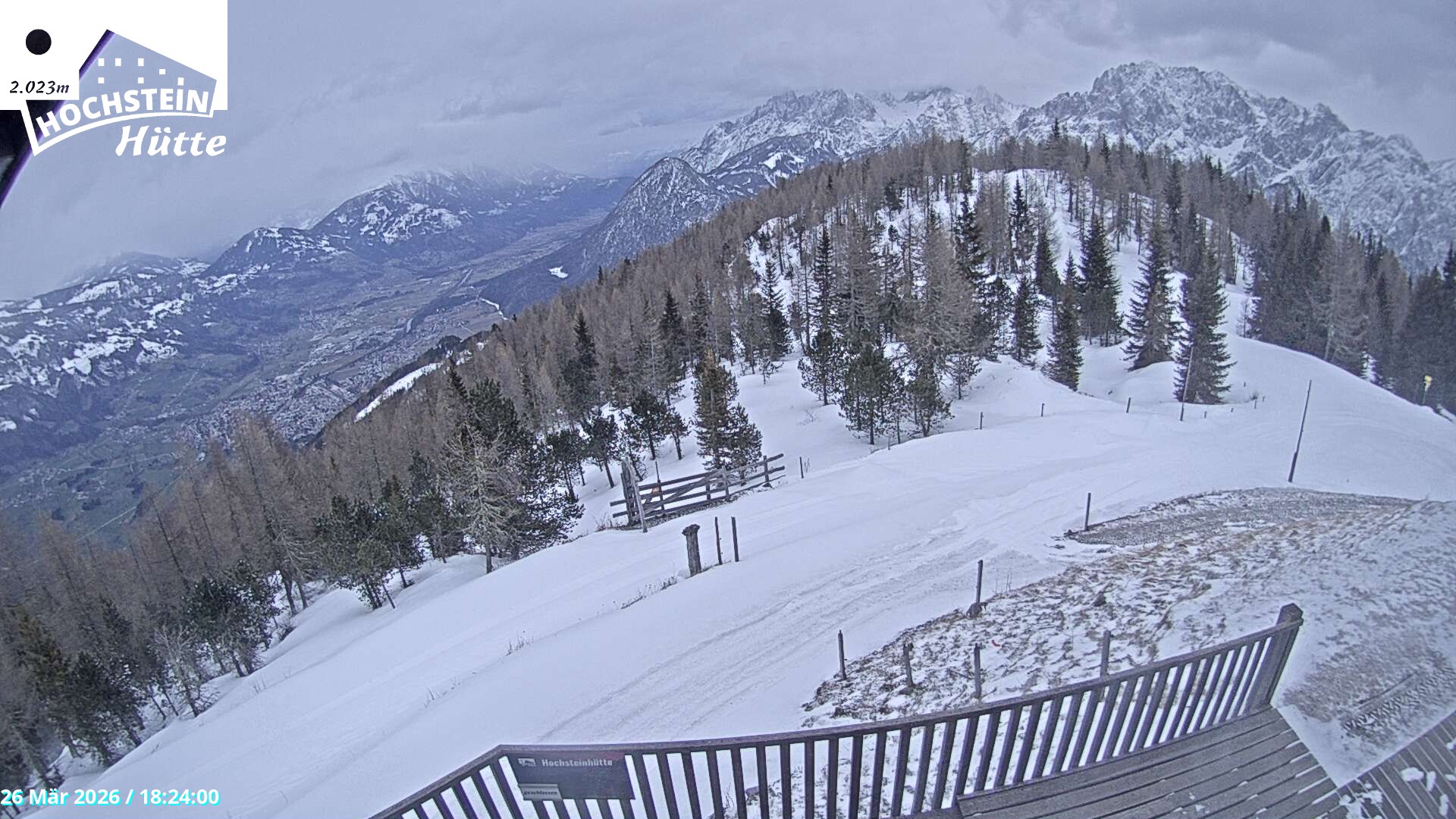 Archiv Foto Webcam Sicht von der Hochsteinhütte auf 2057 Meter