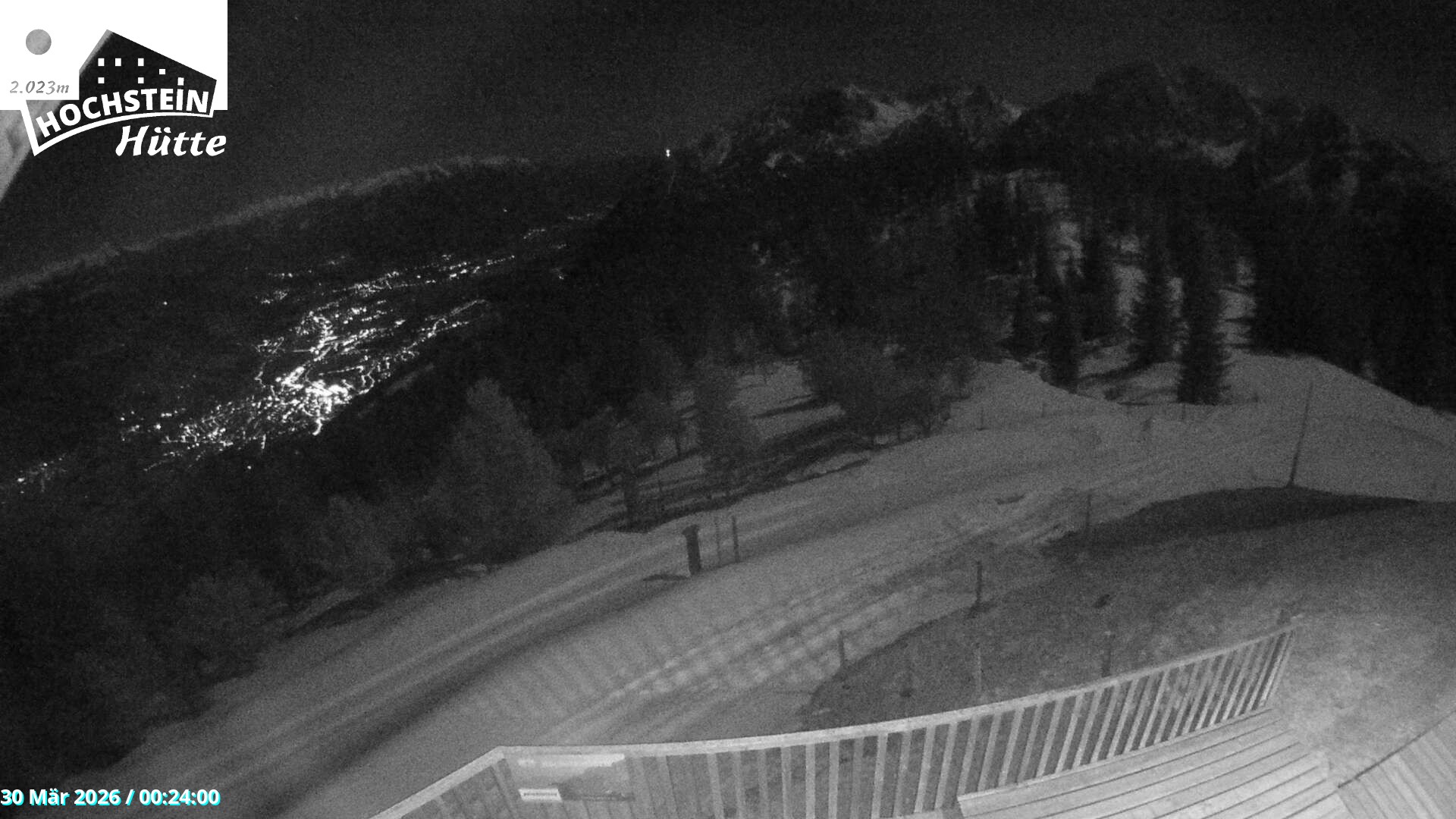 Archiv Foto Webcam Sicht von der Hochsteinhütte auf 2057 Meter