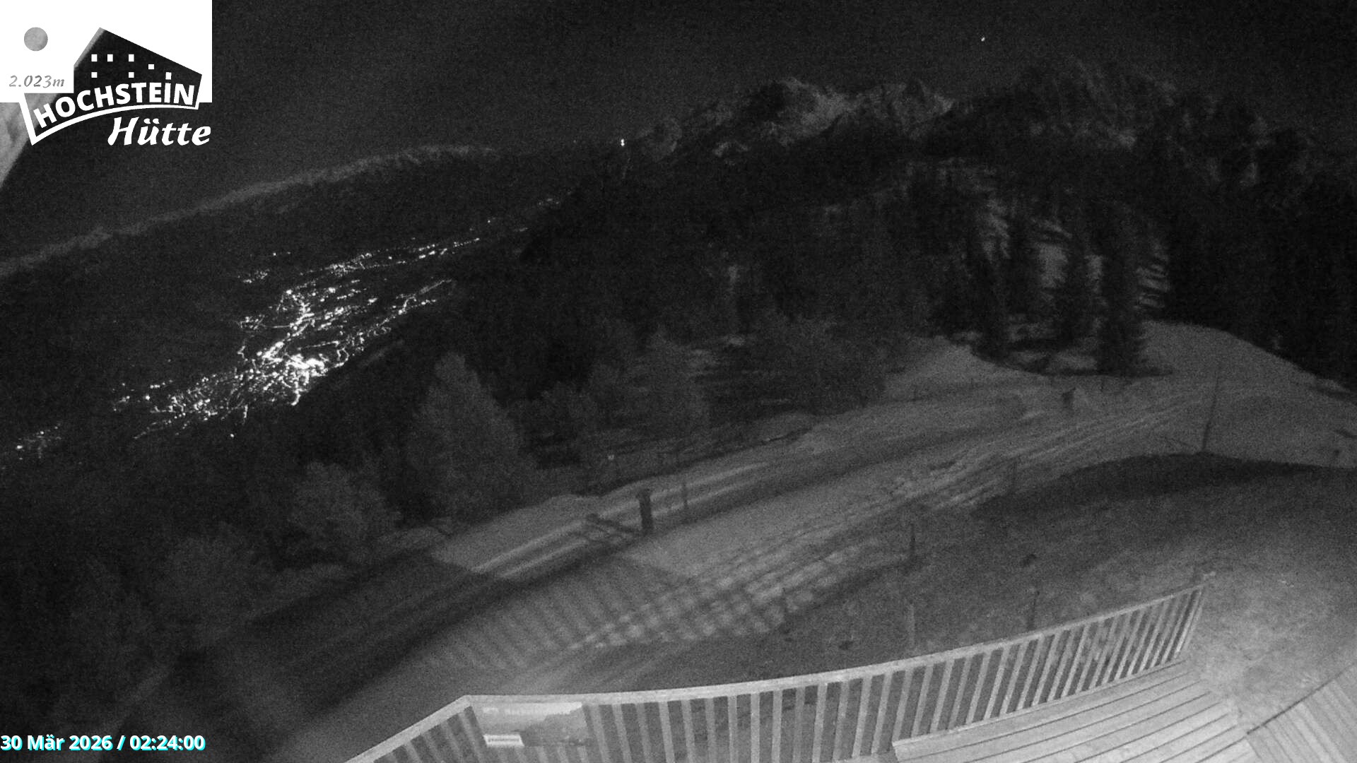 Archiv Foto Webcam Sicht von der Hochsteinhütte auf 2057 Meter