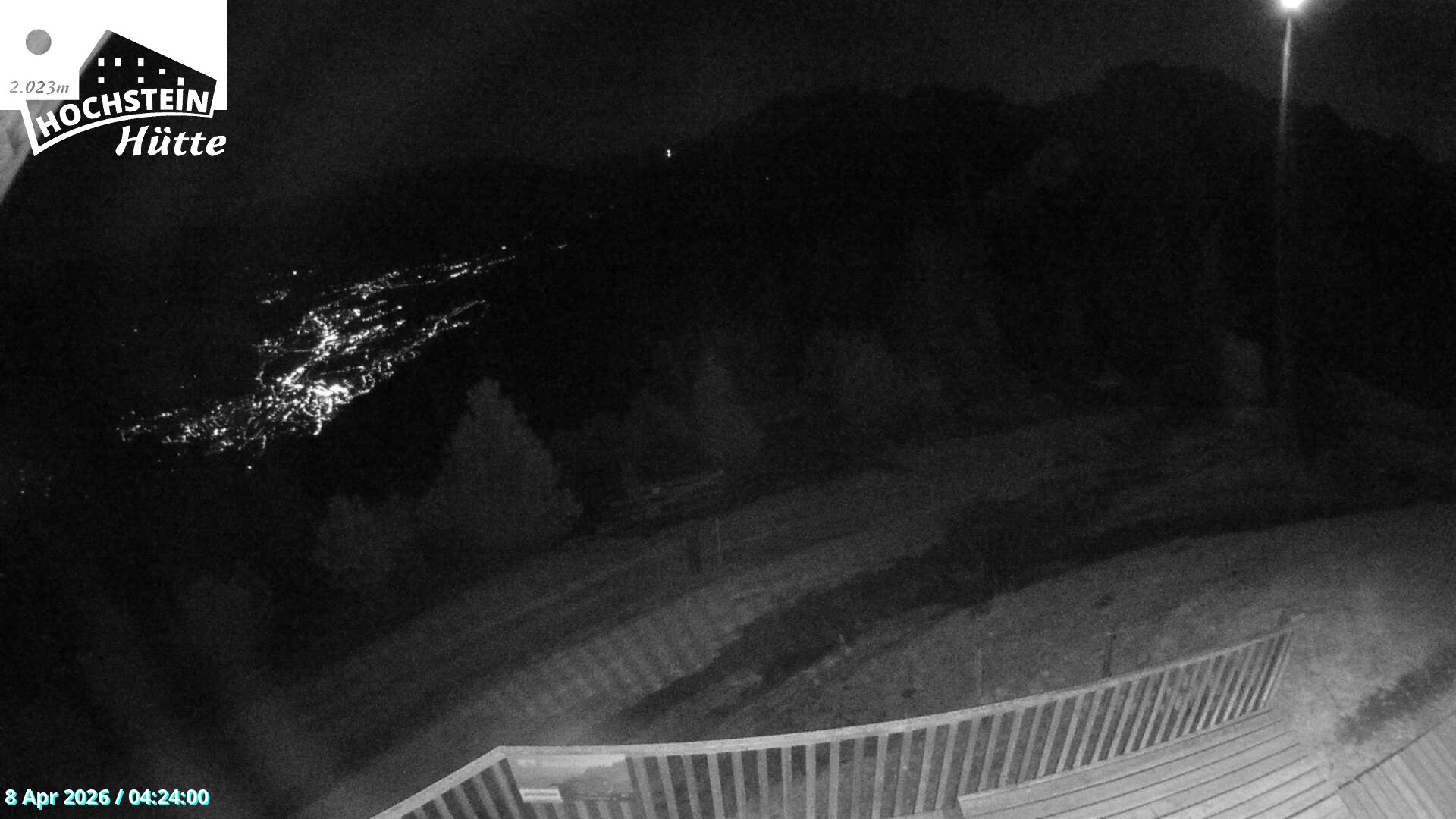 Archiv Foto Webcam Sicht von der Hochsteinhütte auf 2057 Meter