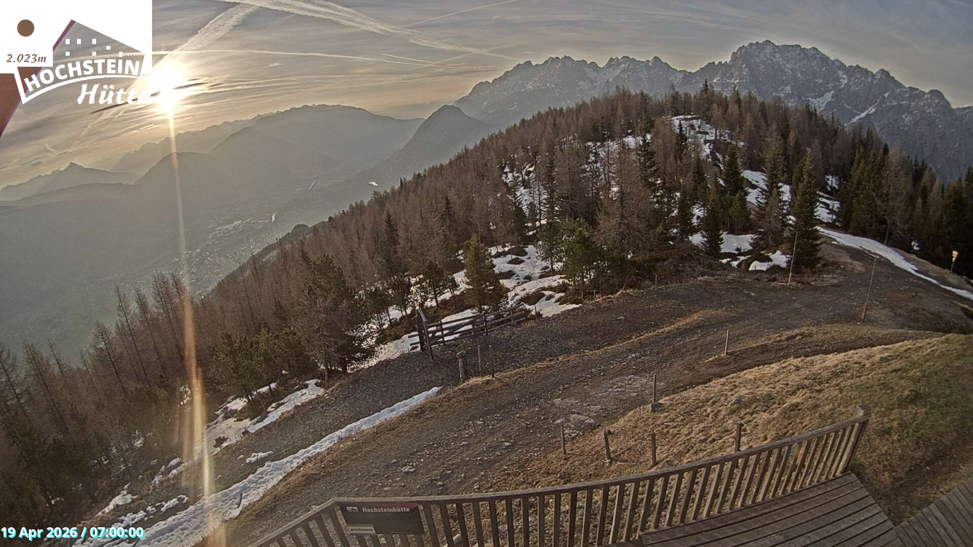 Archiv Foto Webcam Sicht von der Hochsteinhütte auf 2057 Meter