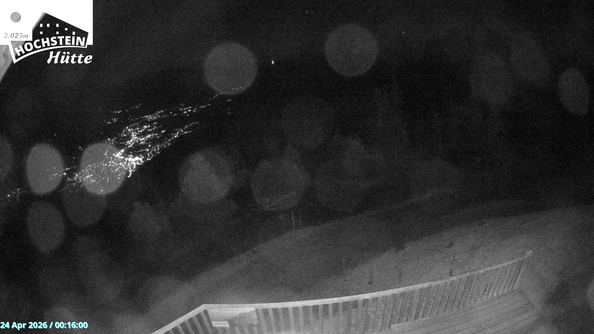 Archiv Foto Webcam Sicht von der Hochsteinhütte auf 2057 Meter