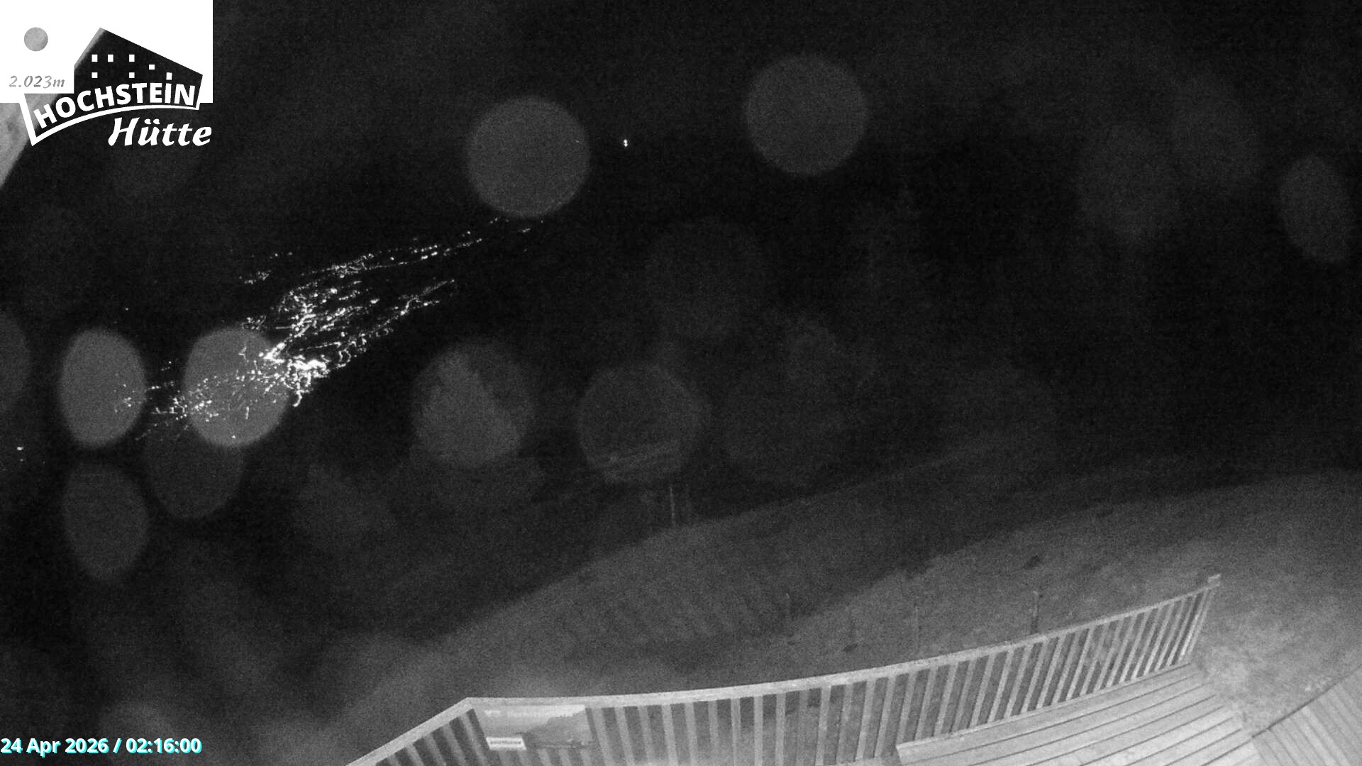 Archiv Foto Webcam Sicht von der Hochsteinhütte auf 2057 Meter