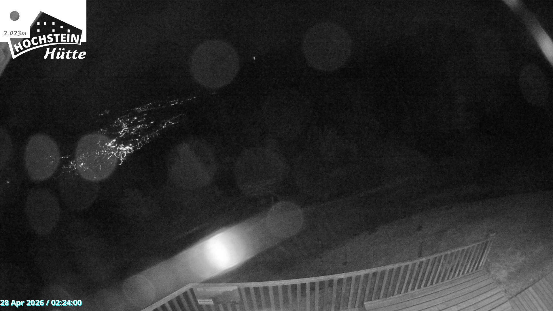 Archiv Foto Webcam Sicht von der Hochsteinhütte auf 2057 Meter