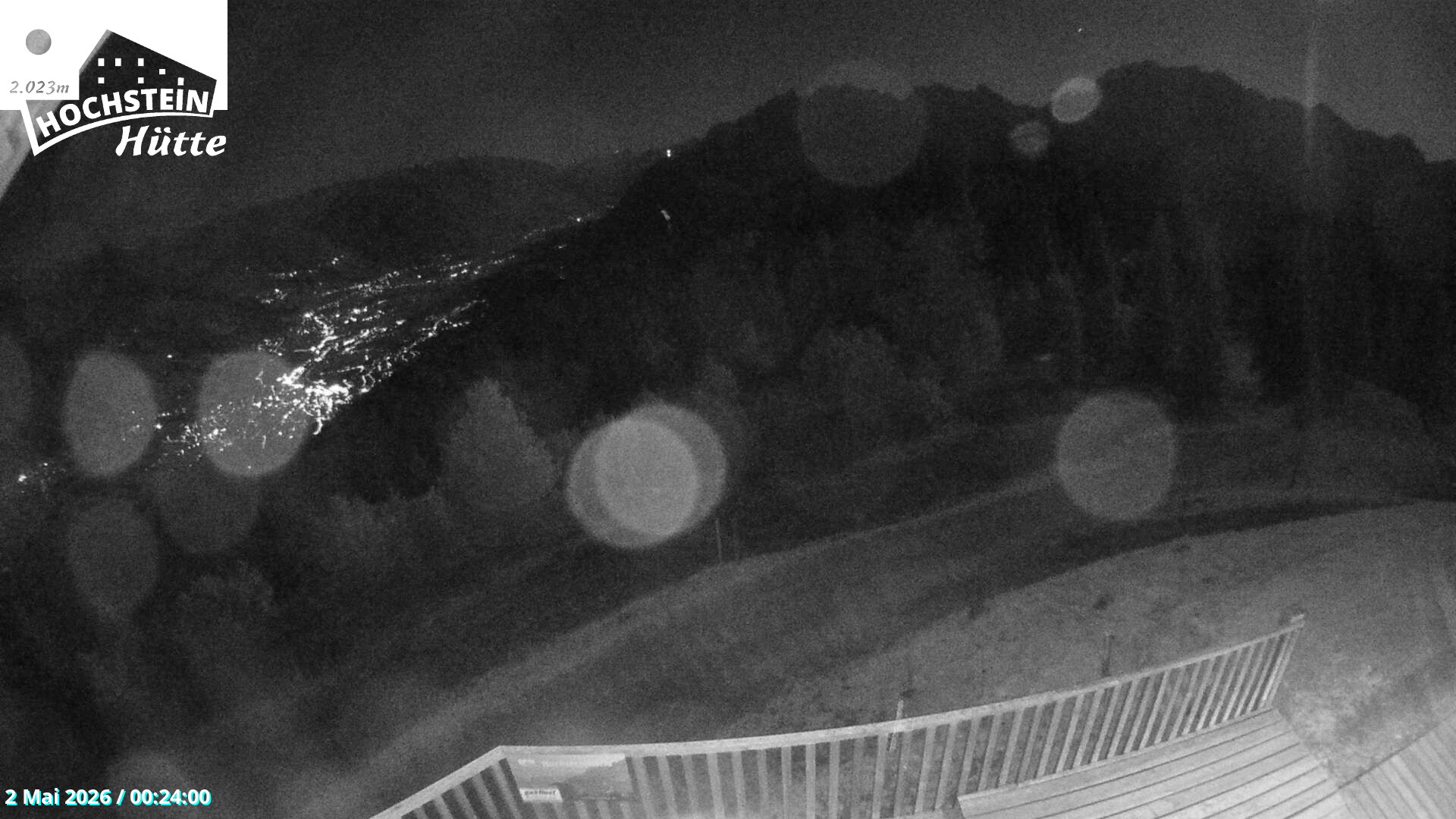 Archiv Foto Webcam Sicht von der Hochsteinhütte auf 2057 Meter