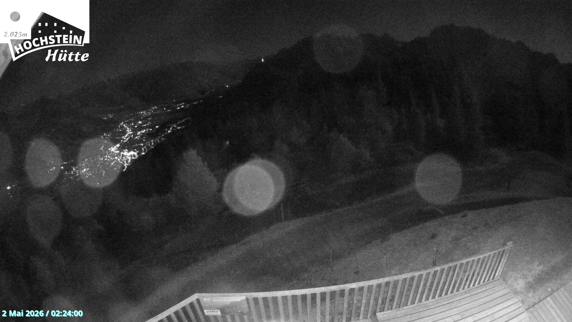 Archiv Foto Webcam Sicht von der Hochsteinhütte auf 2057 Meter
