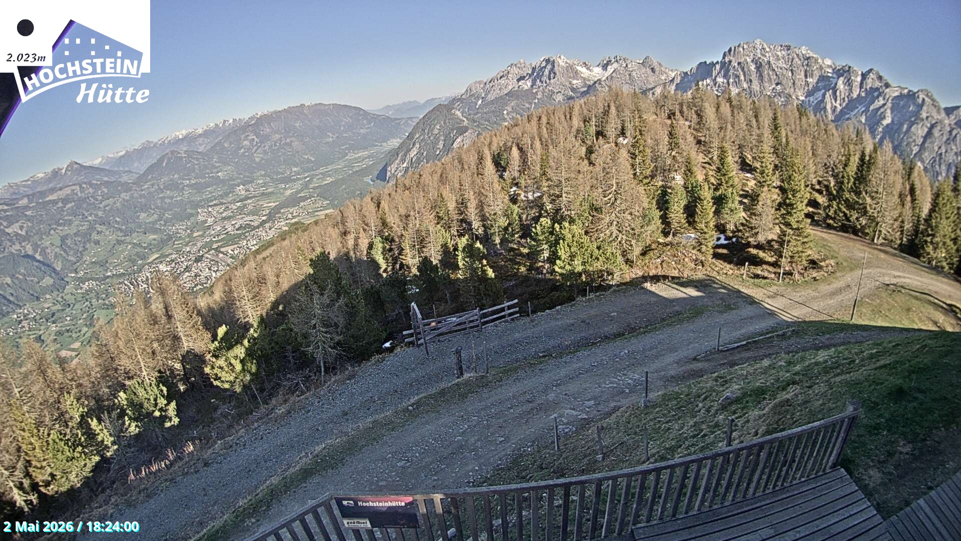 Archiv Foto Webcam Sicht von der Hochsteinhütte auf 2057 Meter