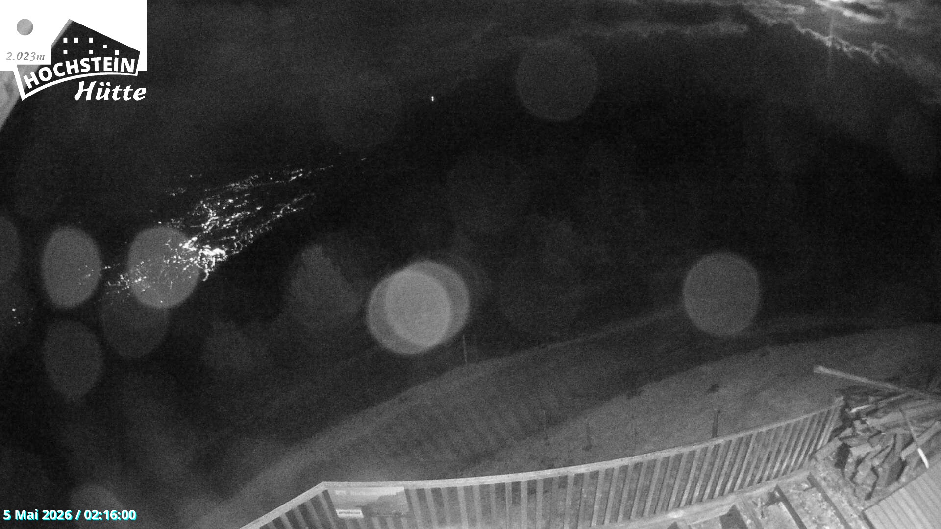 Archiv Foto Webcam Sicht von der Hochsteinhütte auf 2057 Meter