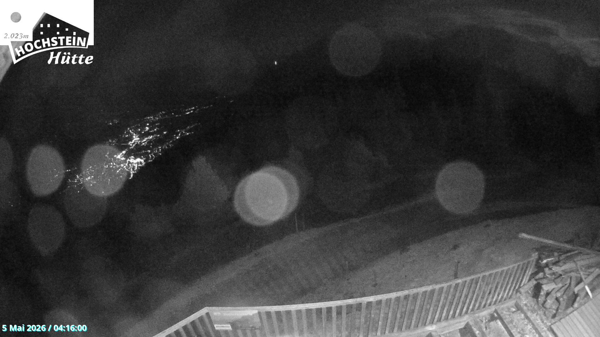 Archiv Foto Webcam Sicht von der Hochsteinhütte auf 2057 Meter