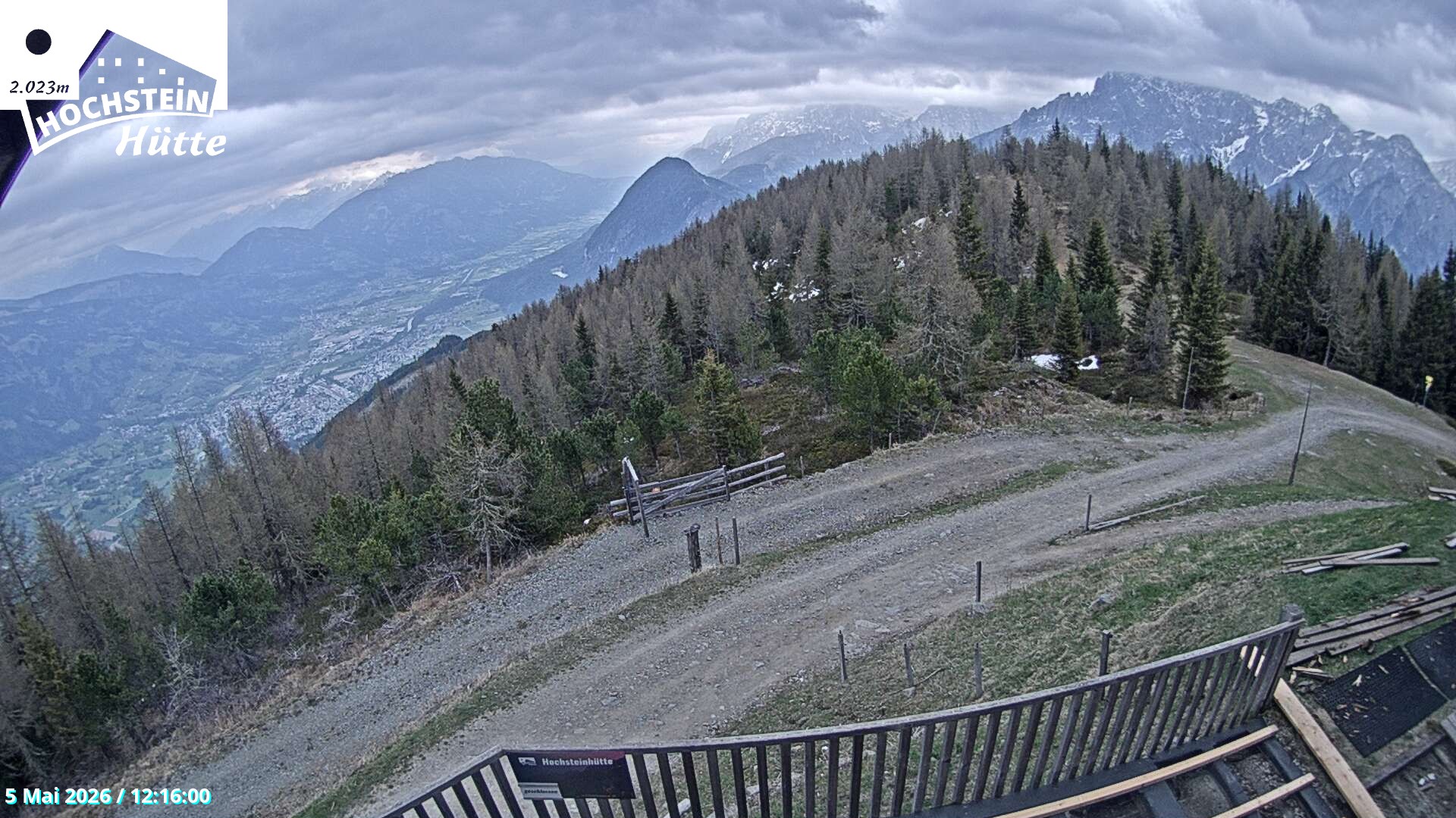 Archiv Foto Webcam Sicht von der Hochsteinhütte auf 2057 Meter