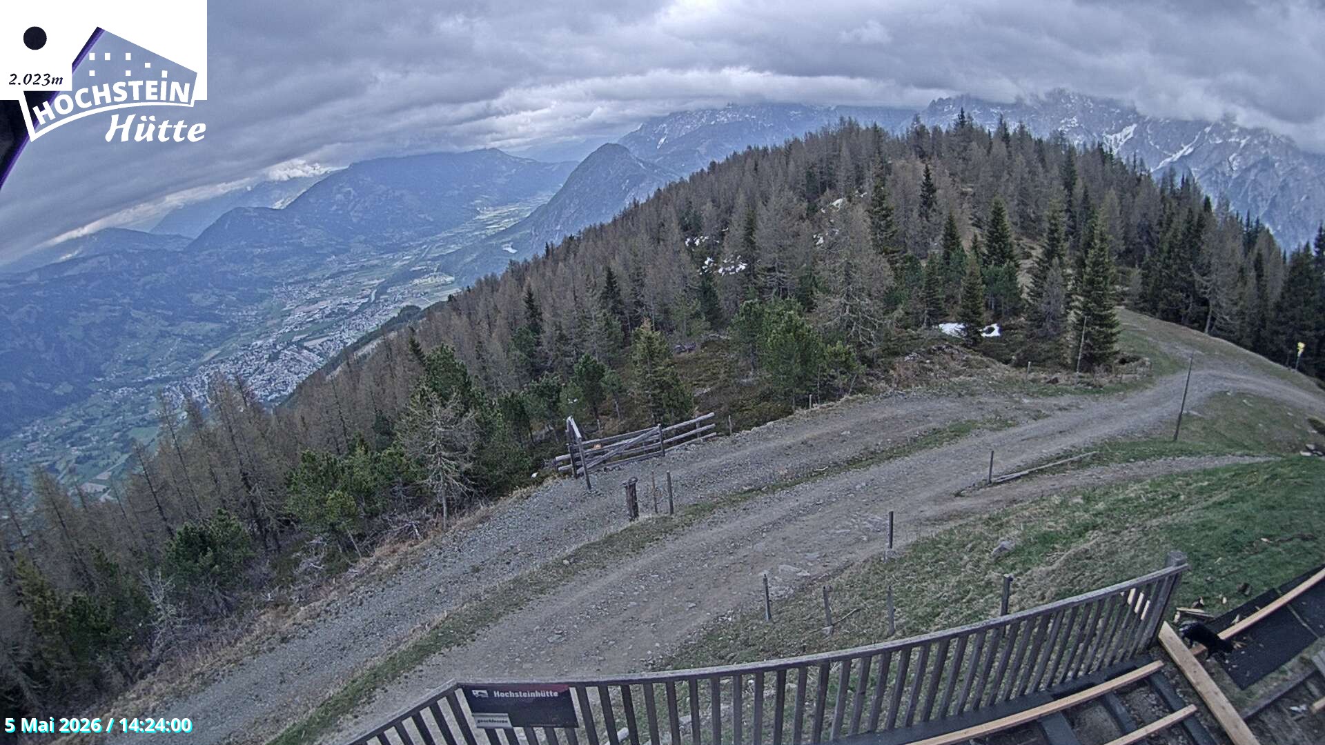 Archiv Foto Webcam Sicht von der Hochsteinhütte auf 2057 Meter