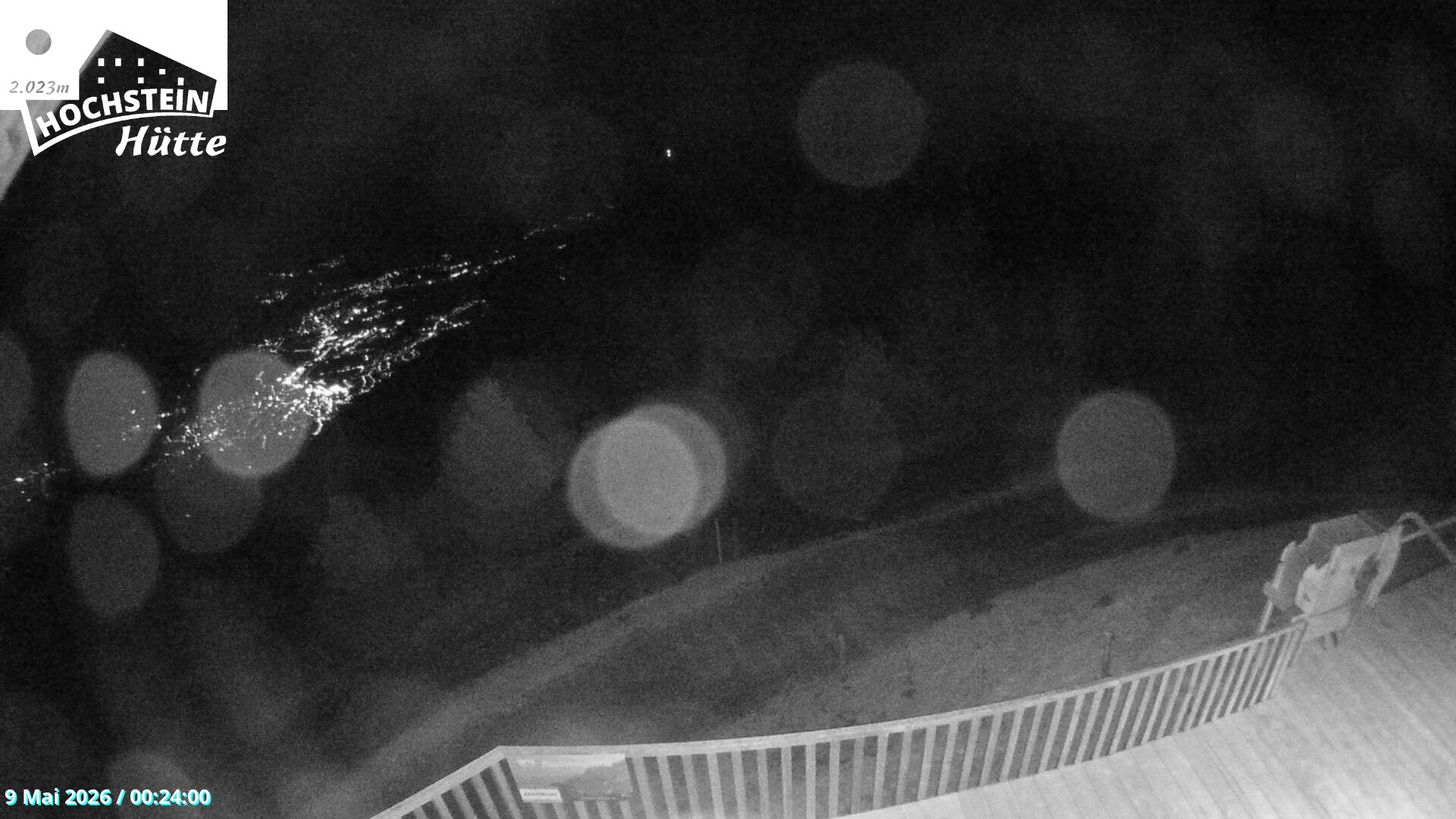 Archiv Foto Webcam Sicht von der Hochsteinhütte auf 2057 Meter