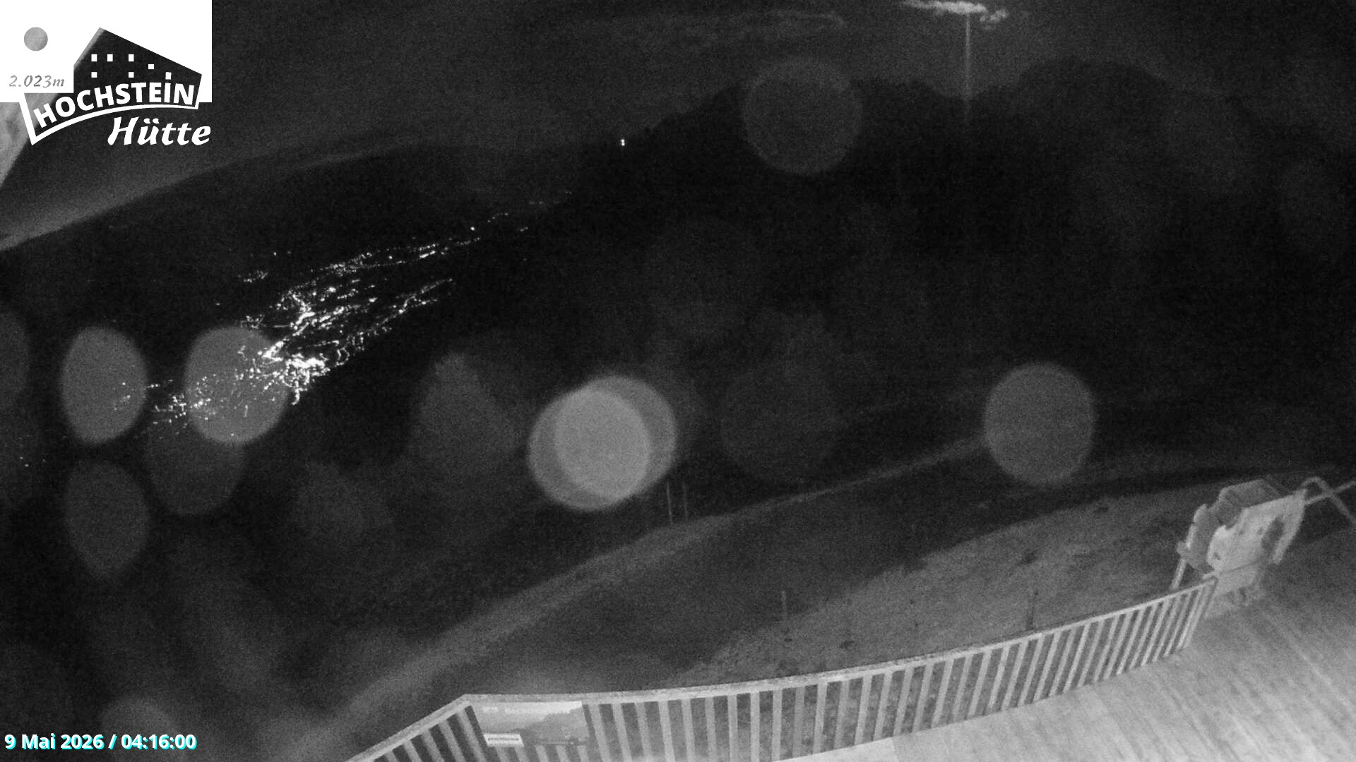Archiv Foto Webcam Sicht von der Hochsteinhütte auf 2057 Meter