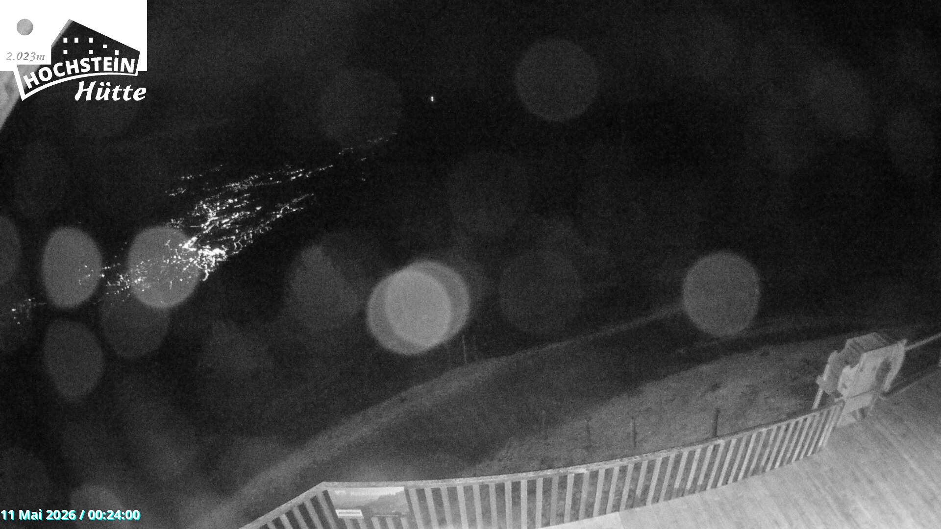 Archiv Foto Webcam Sicht von der Hochsteinhütte auf 2057 Meter