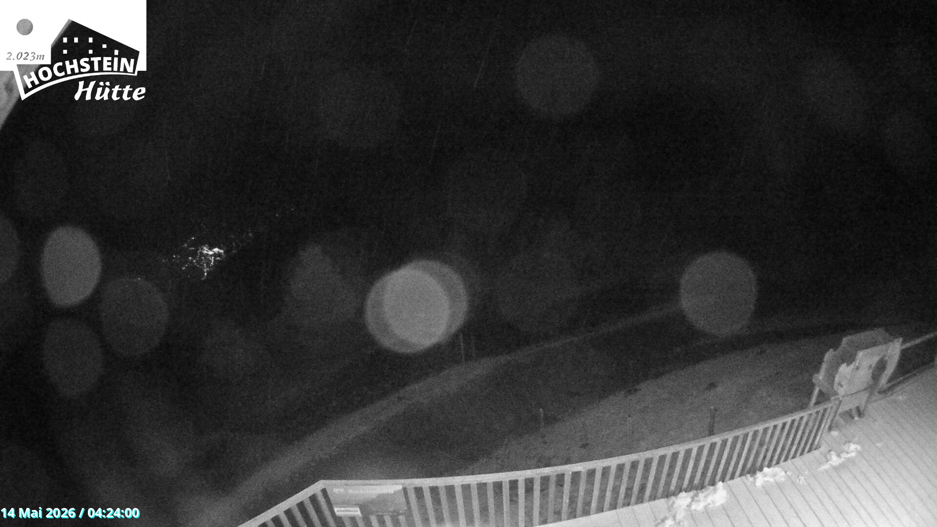 Archiv Foto Webcam Sicht von der Hochsteinhütte auf 2057 Meter