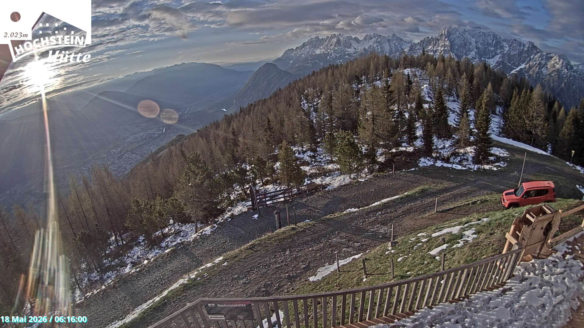 Archiv Foto Webcam Sicht von der Hochsteinhütte auf 2057 Meter