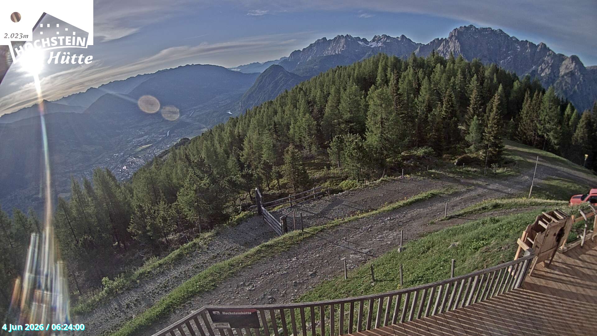 Archiv Foto Webcam Sicht von der Hochsteinhütte auf 2057 Meter