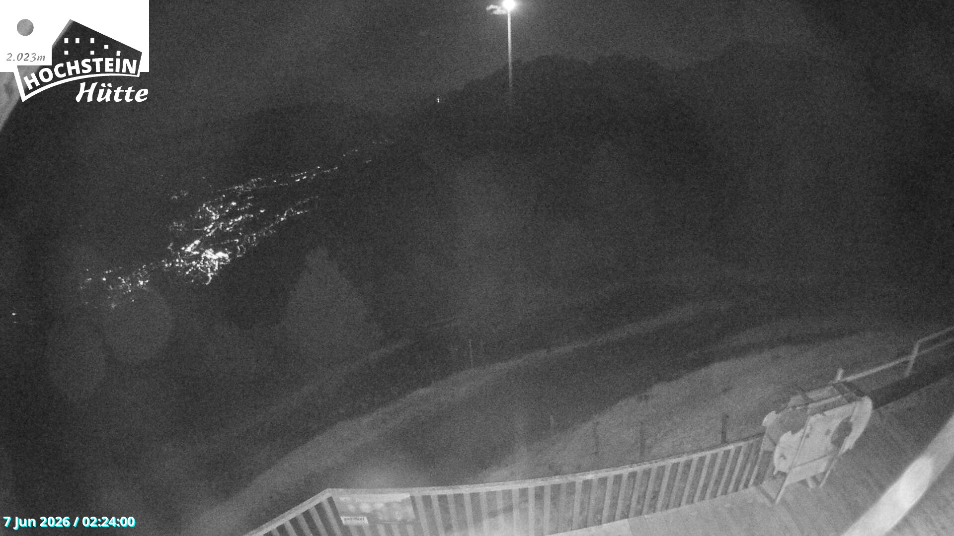 Archiv Foto Webcam Sicht von der Hochsteinhütte auf 2057 Meter