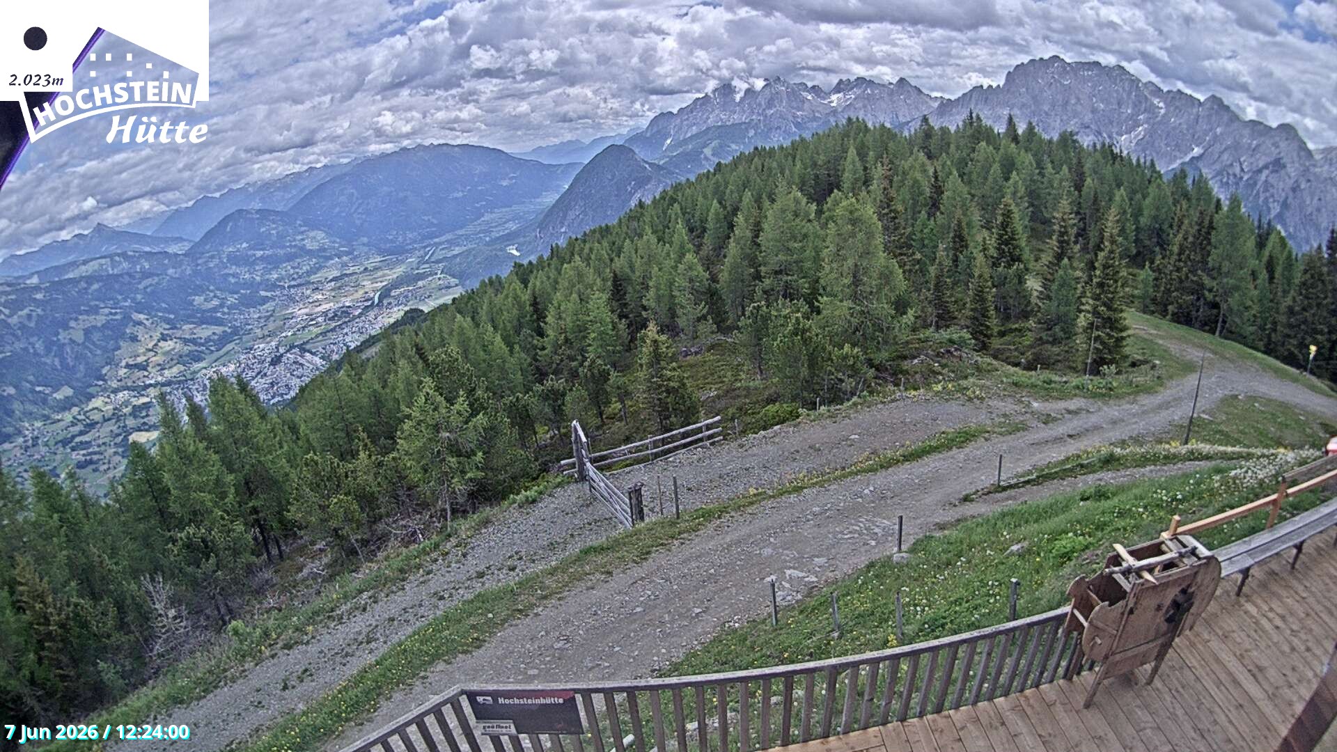 Archiv Foto Webcam Sicht von der Hochsteinhütte auf 2057 Meter