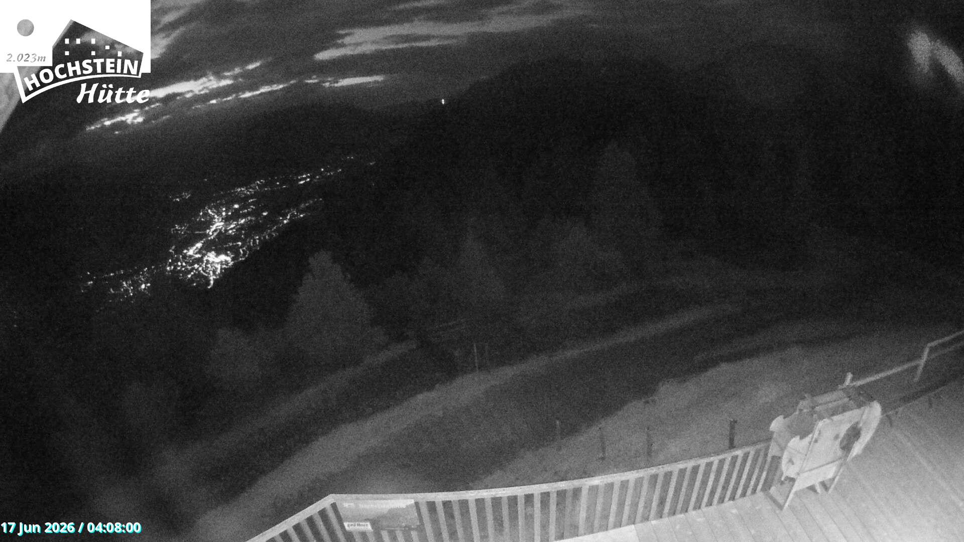 Archiv Foto Webcam Sicht von der Hochsteinhütte auf 2057 Meter