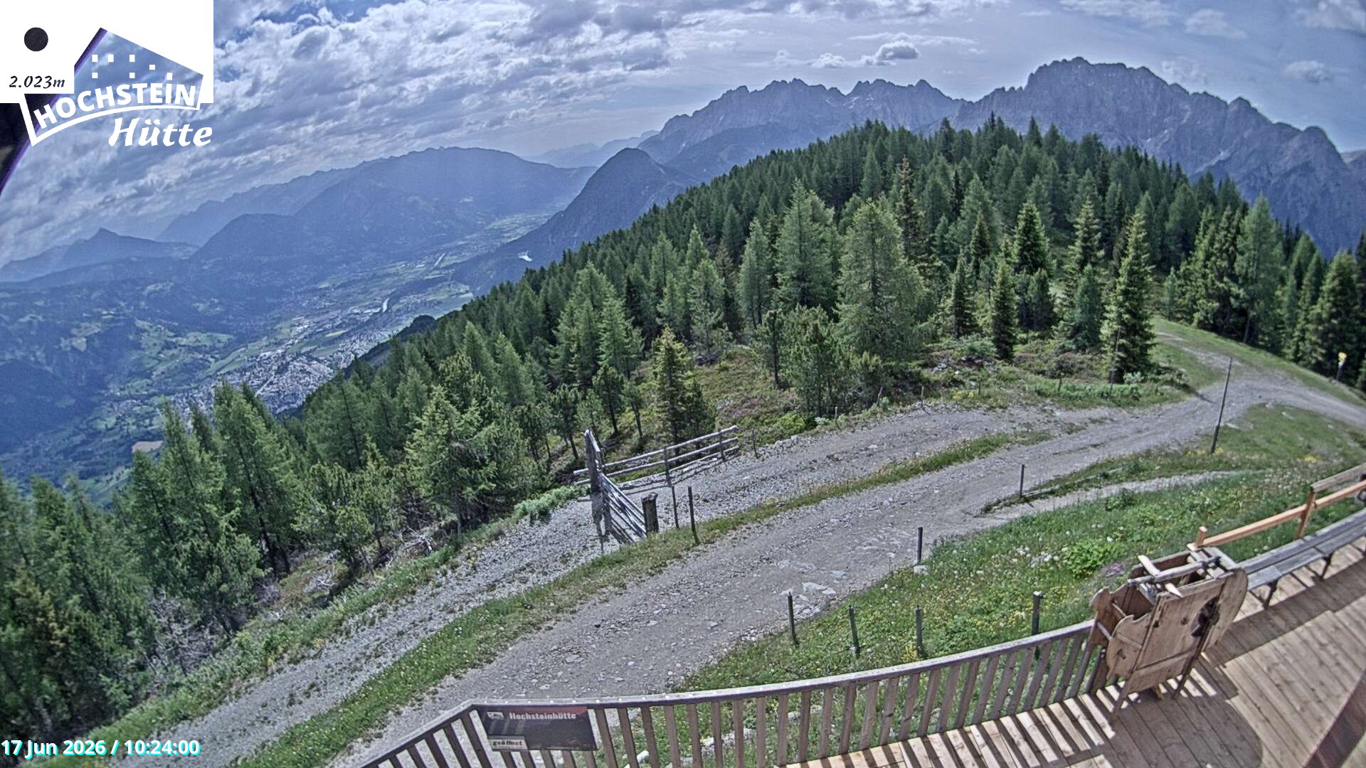 Archiv Foto Webcam Sicht von der Hochsteinhütte auf 2057 Meter