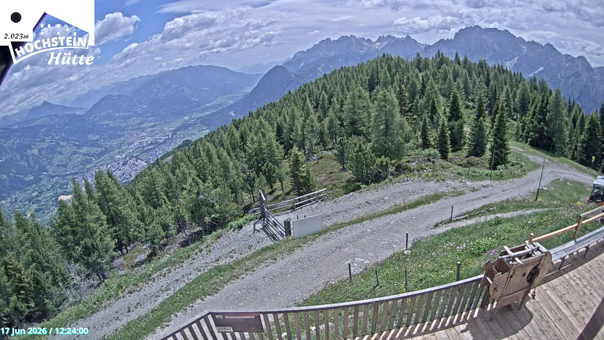 Archiv Foto Webcam Sicht von der Hochsteinhütte auf 2057 Meter