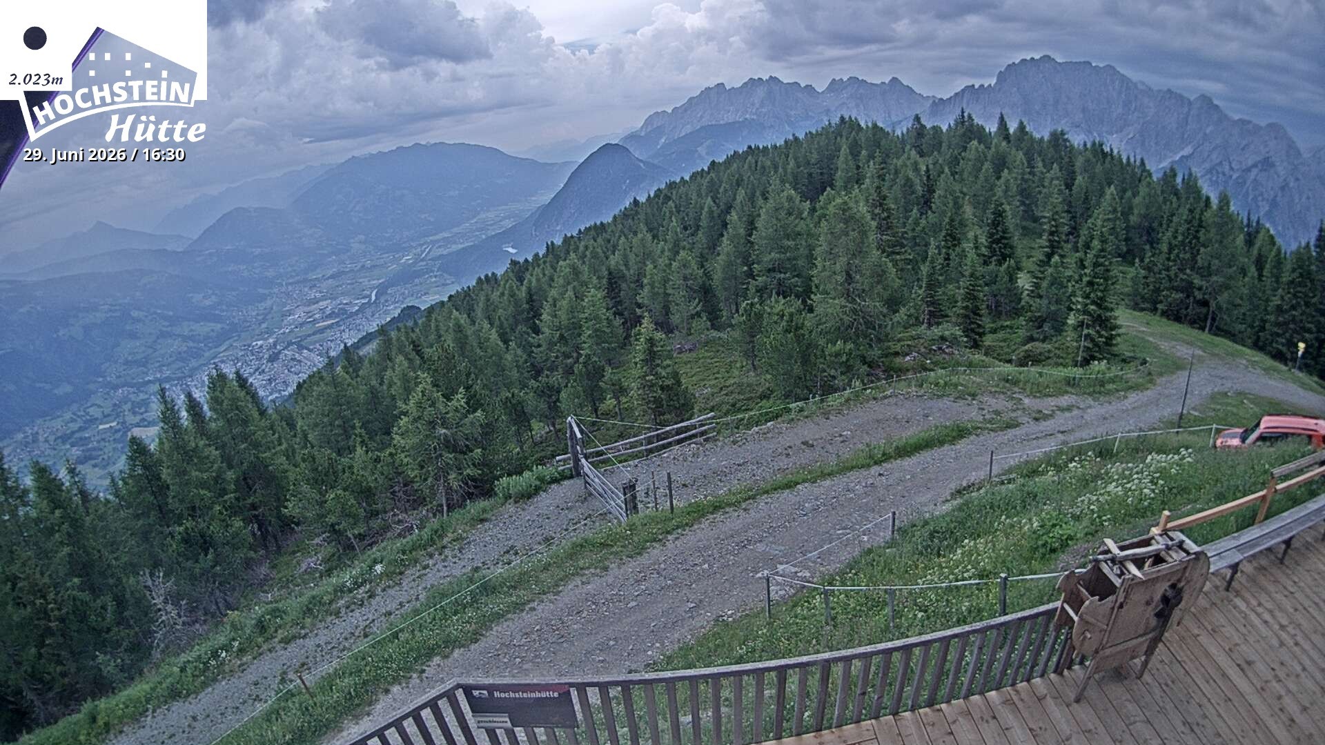 Archiv Foto Webcam Sicht von der Hochsteinhütte auf 2057 Meter