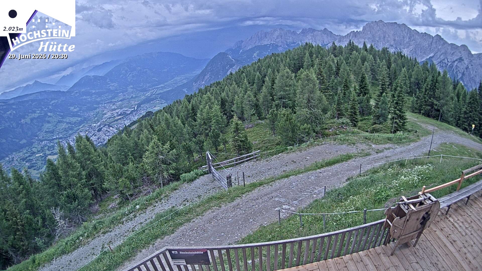 Archiv Foto Webcam Sicht von der Hochsteinhütte auf 2057 Meter