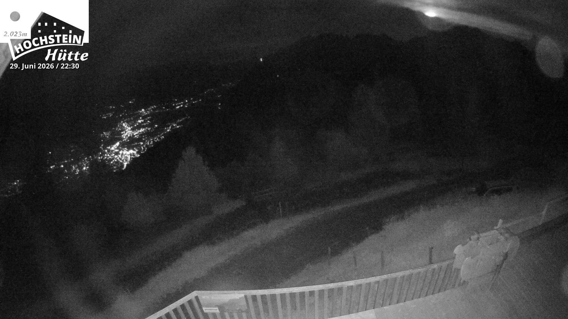 Archiv Foto Webcam Sicht von der Hochsteinhütte auf 2057 Meter