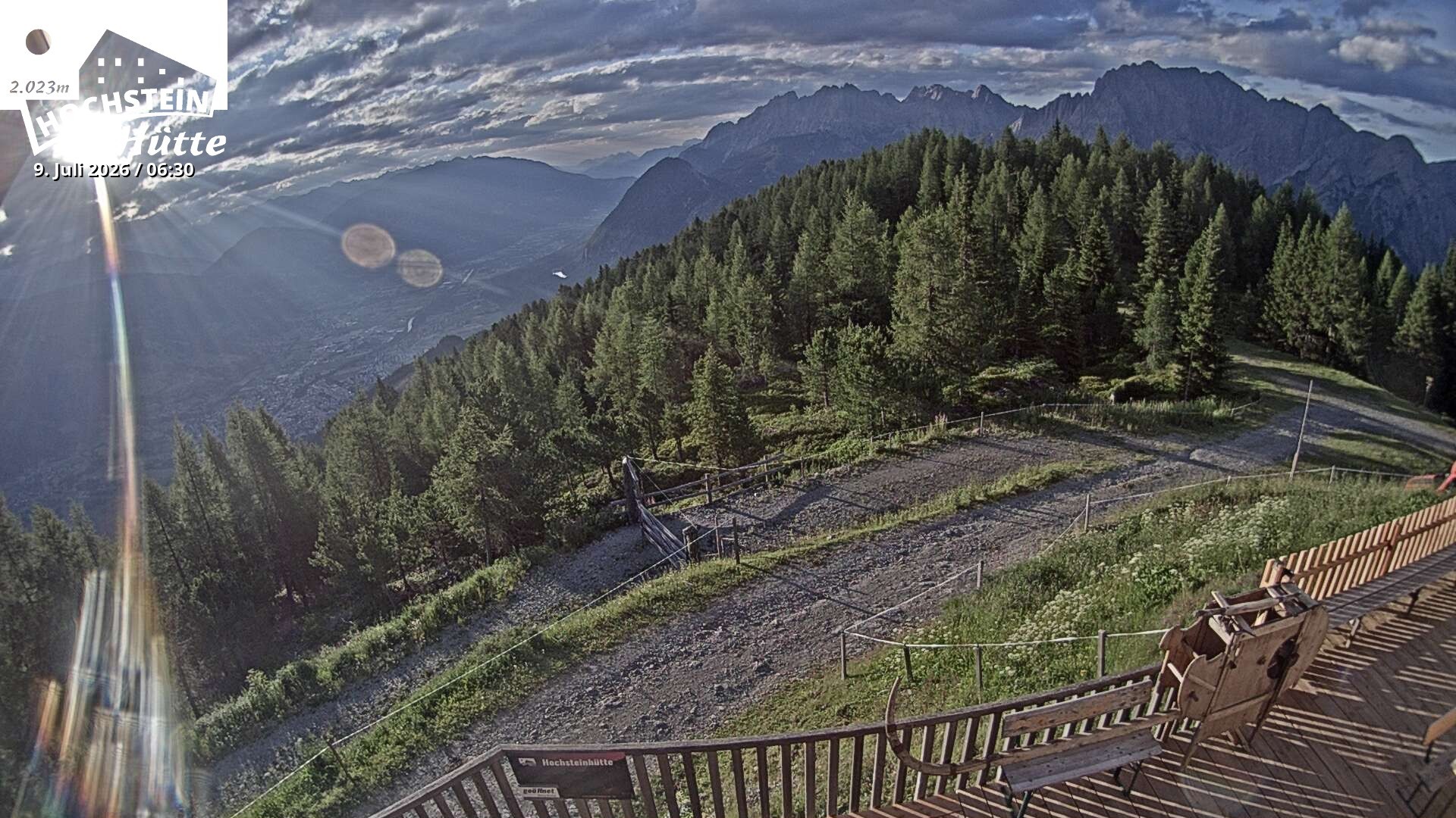 Archiv Foto Webcam Sicht von der Hochsteinhütte auf 2057 Meter