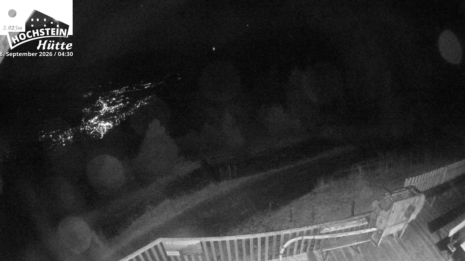 Archiv Foto Webcam Sicht von der Hochsteinhütte auf 2057 Meter