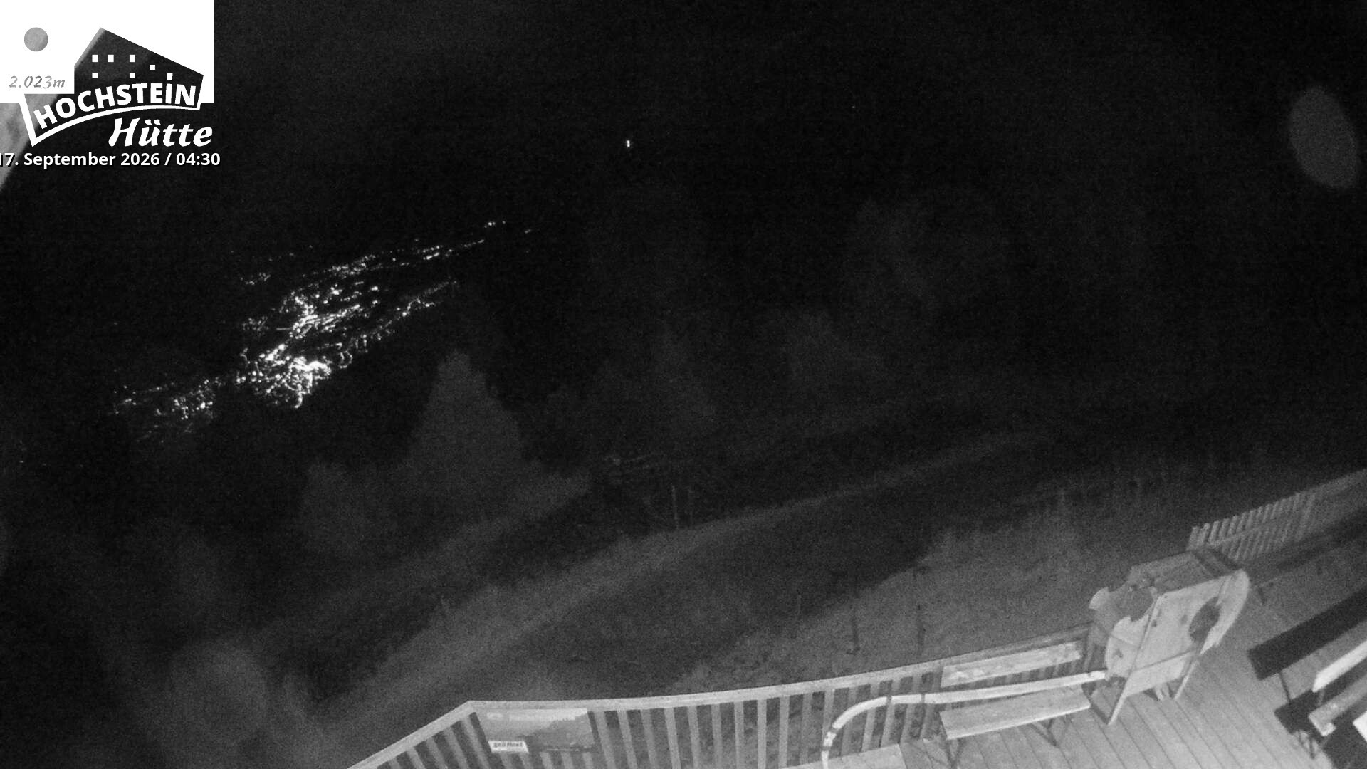 Archiv Foto Webcam Sicht von der Hochsteinhütte auf 2057 Meter
