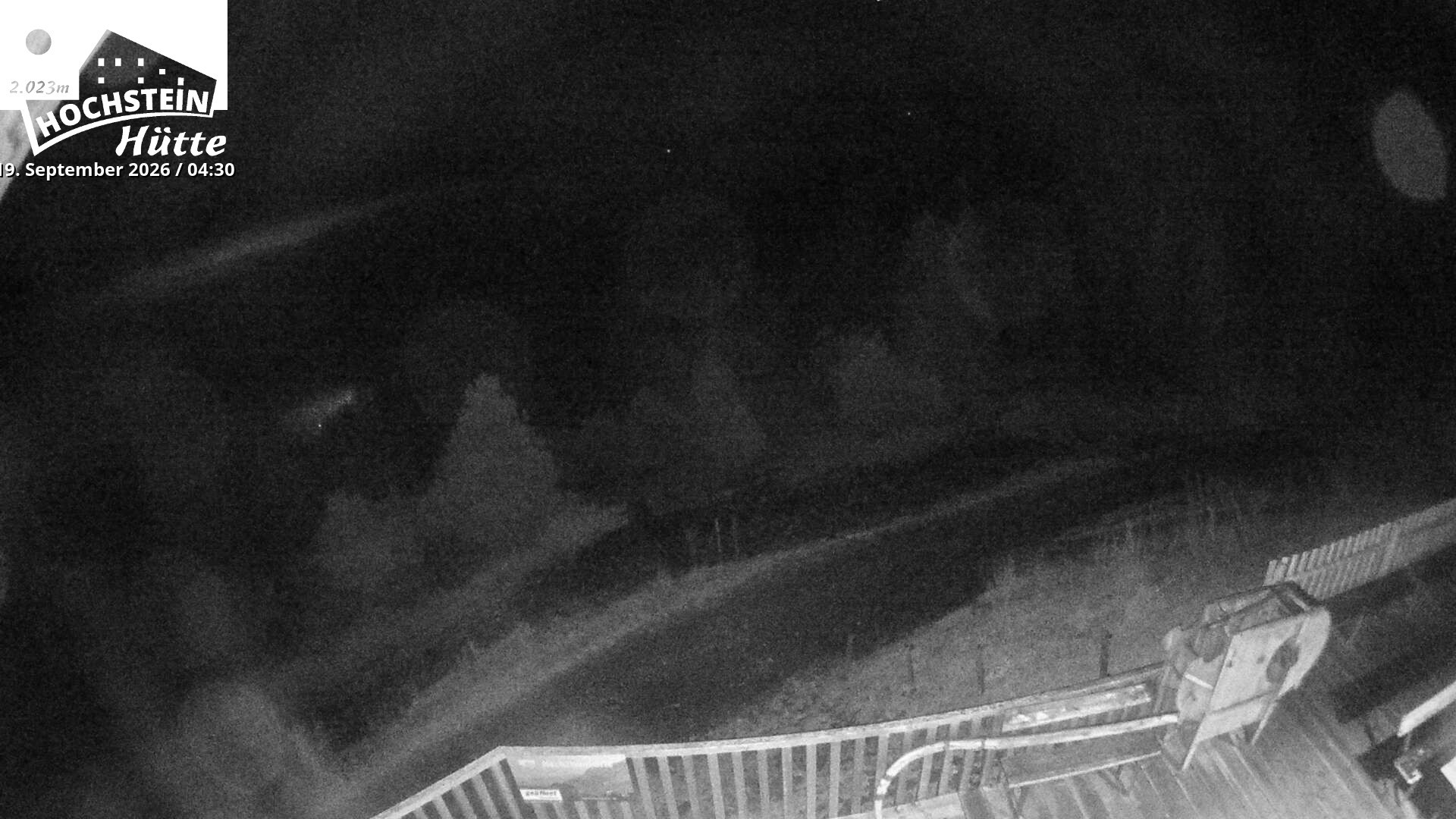 Archiv Foto Webcam Sicht von der Hochsteinhütte auf 2057 Meter