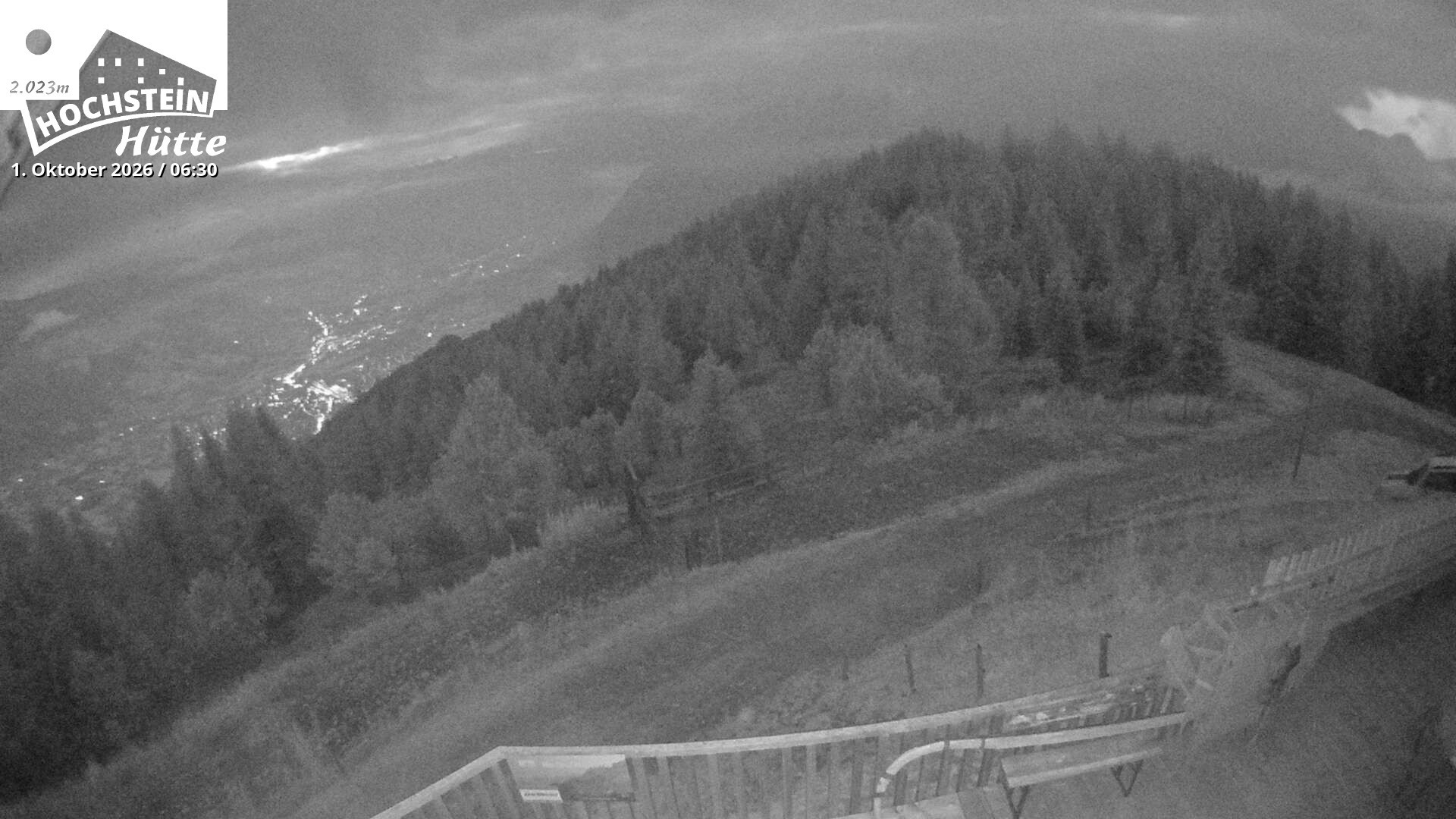 Archiv Foto Webcam Sicht von der Hochsteinhütte auf 2057 Meter