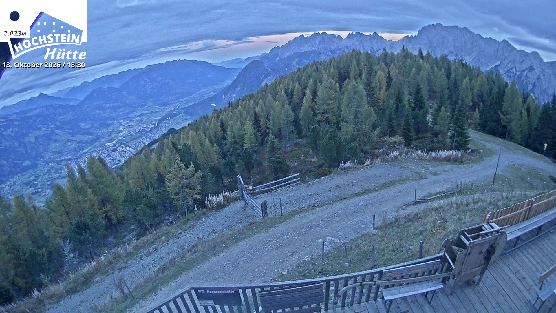 Archiv Foto Webcam Sicht von der Hochsteinhütte auf 2057 Meter