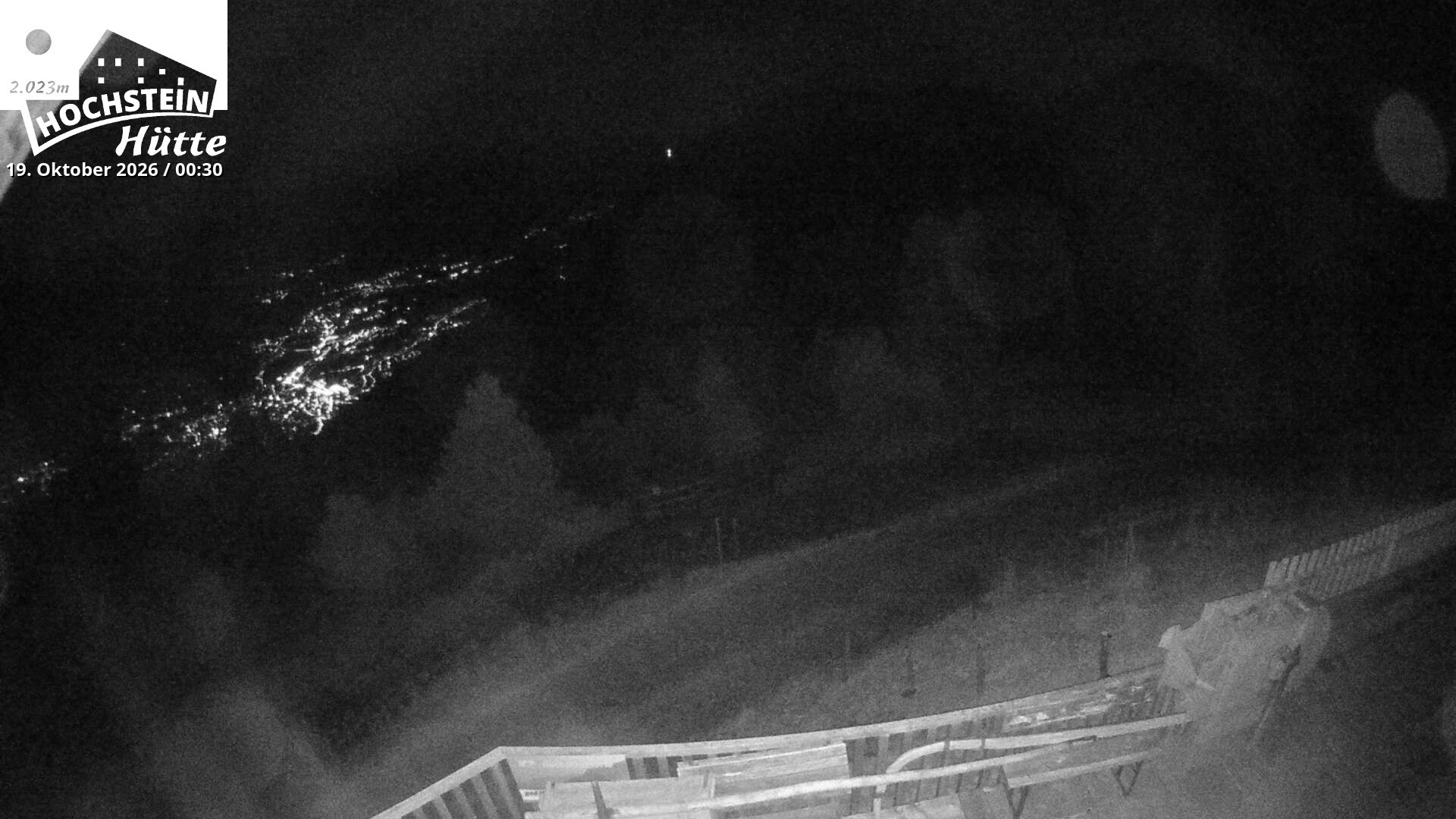 Archiv Foto Webcam Sicht von der Hochsteinhütte auf 2057 Meter