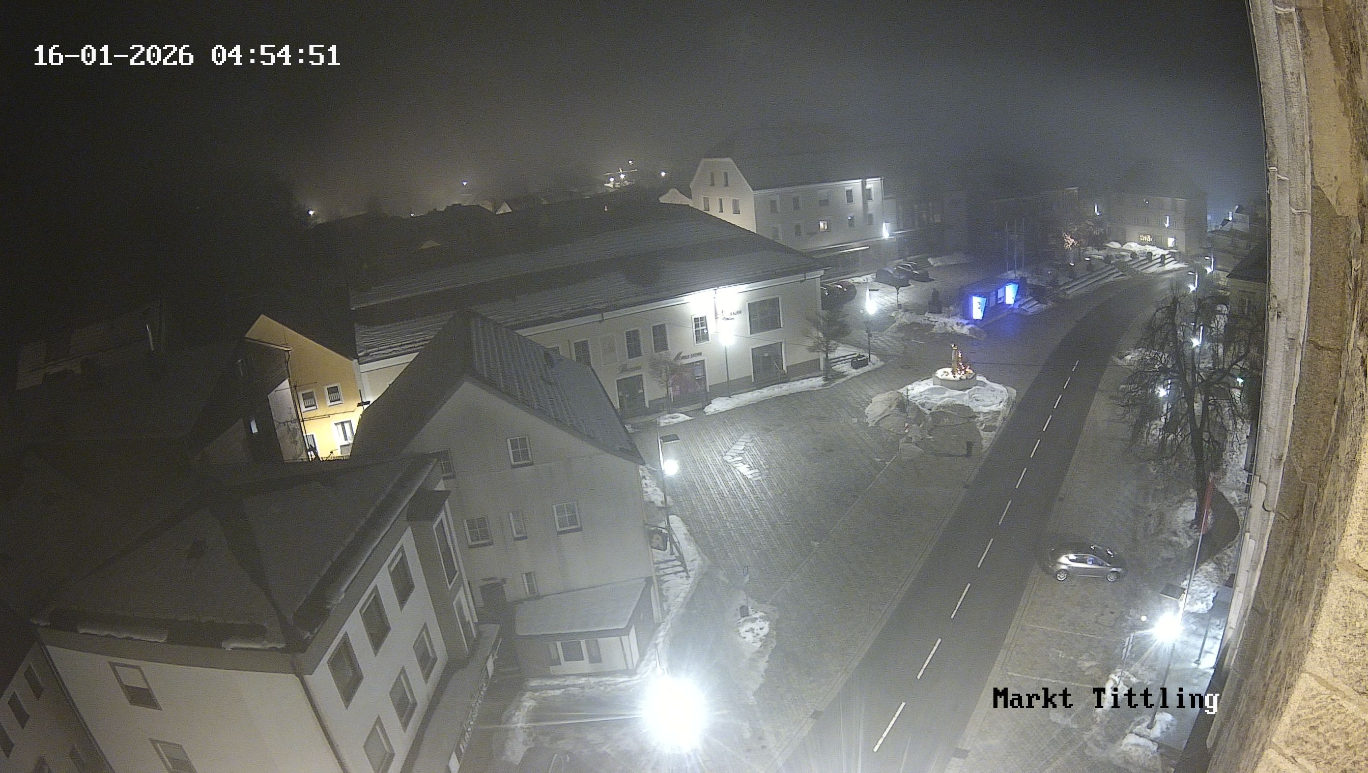 Archiv Foto Webcam Marktplatz in Tittling