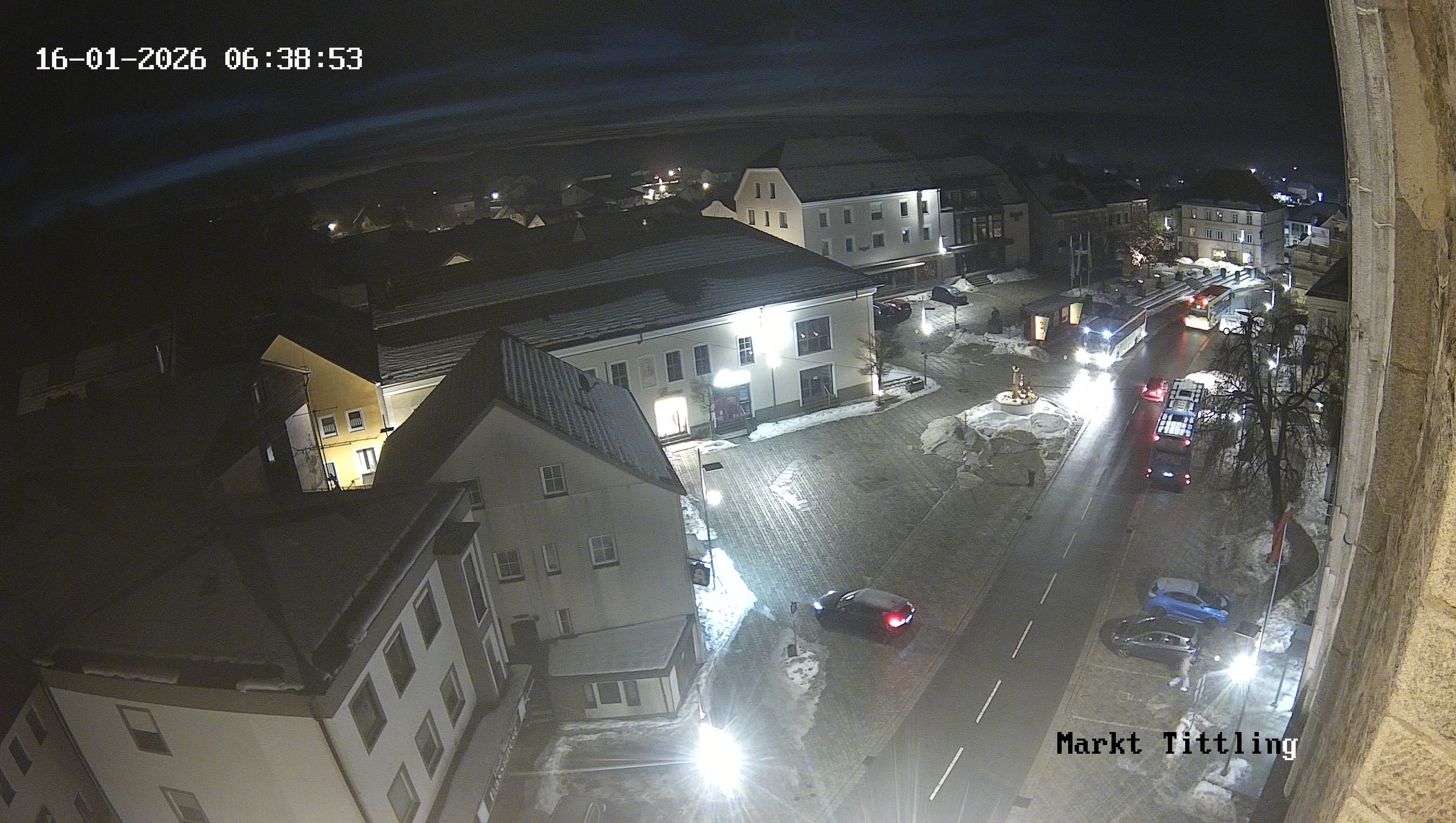 Archiv Foto Webcam Marktplatz in Tittling