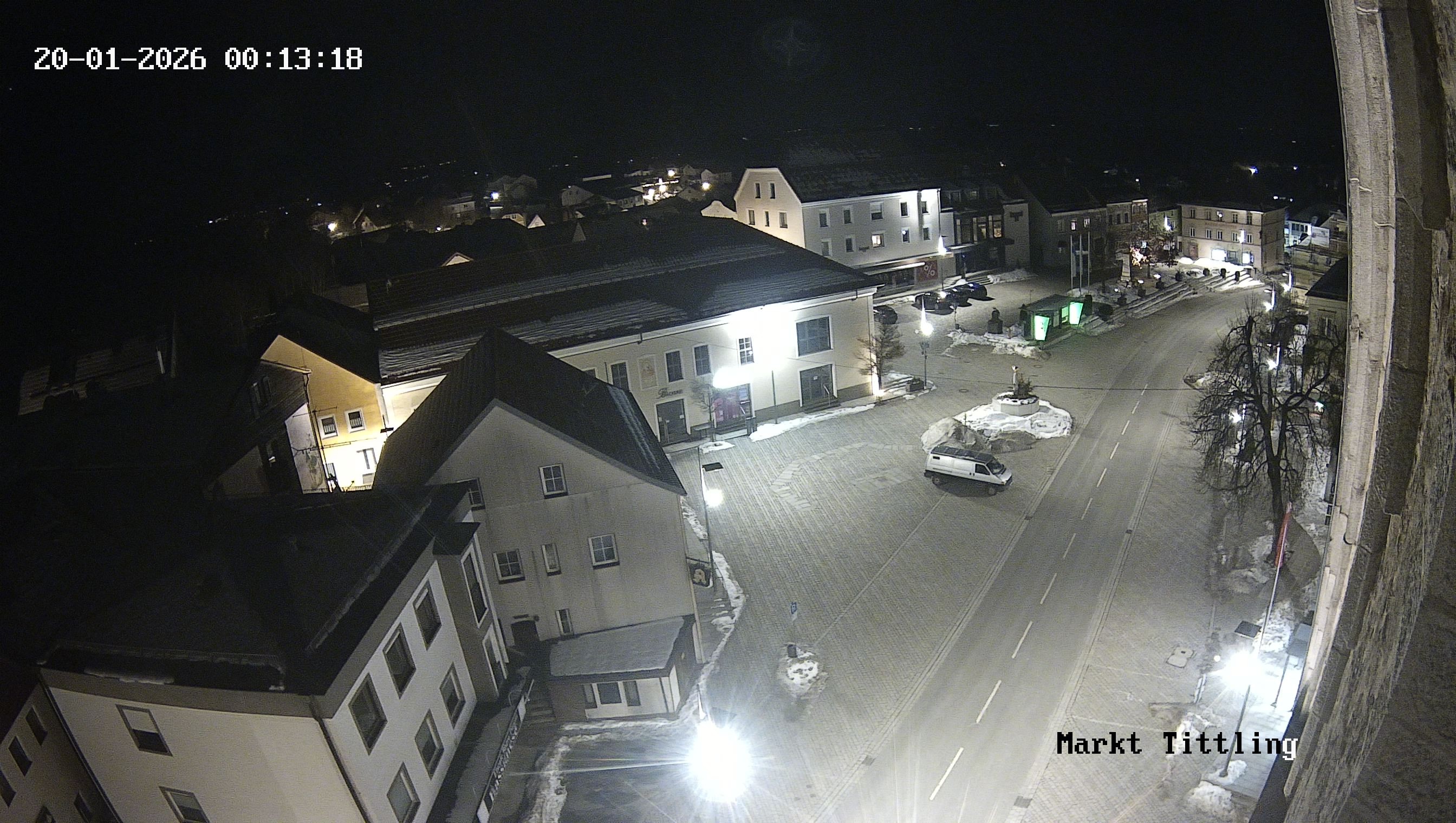 Archiv Foto Webcam Marktplatz in Tittling