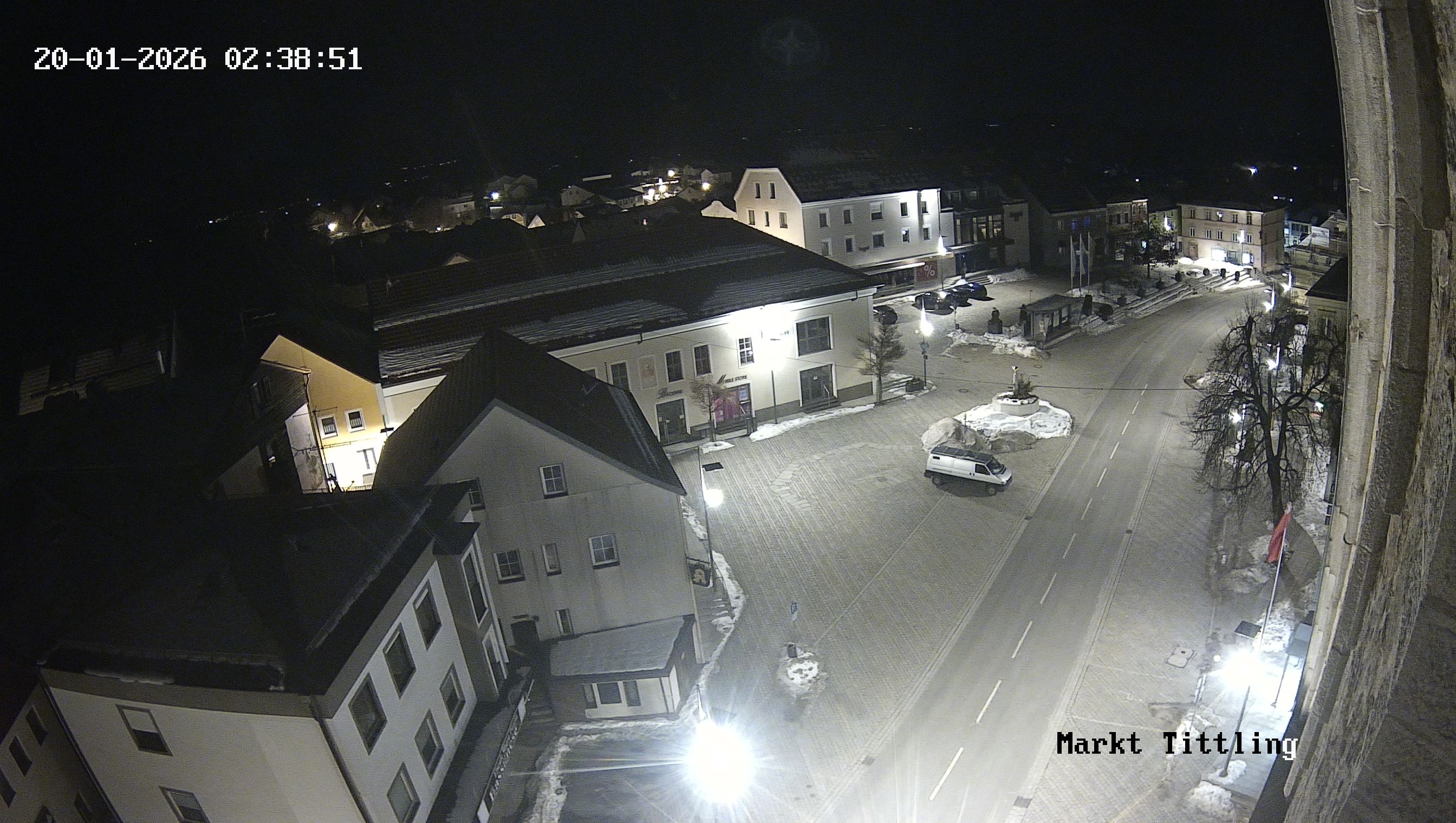 Archiv Foto Webcam Marktplatz in Tittling