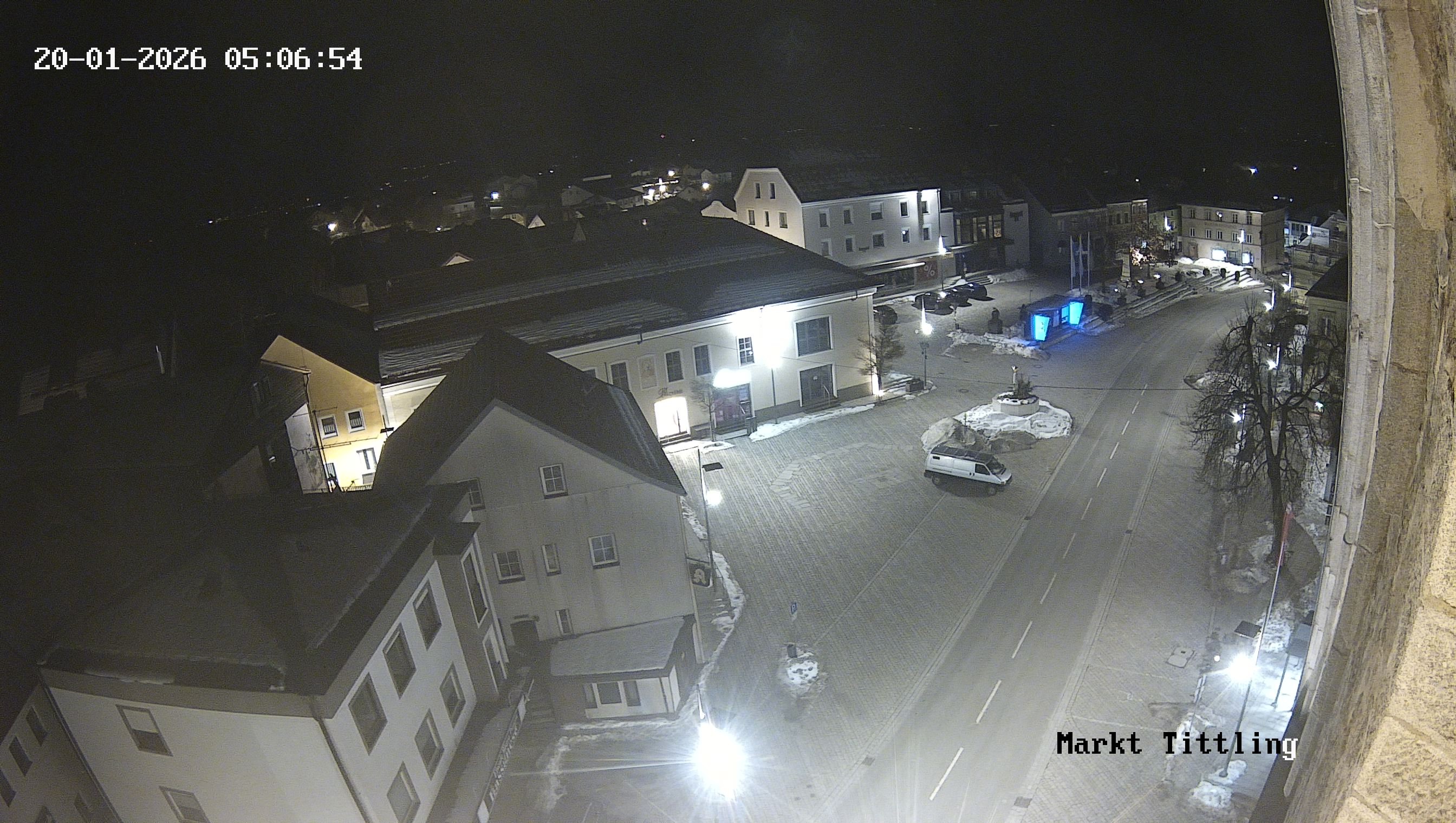 Archiv Foto Webcam Marktplatz in Tittling