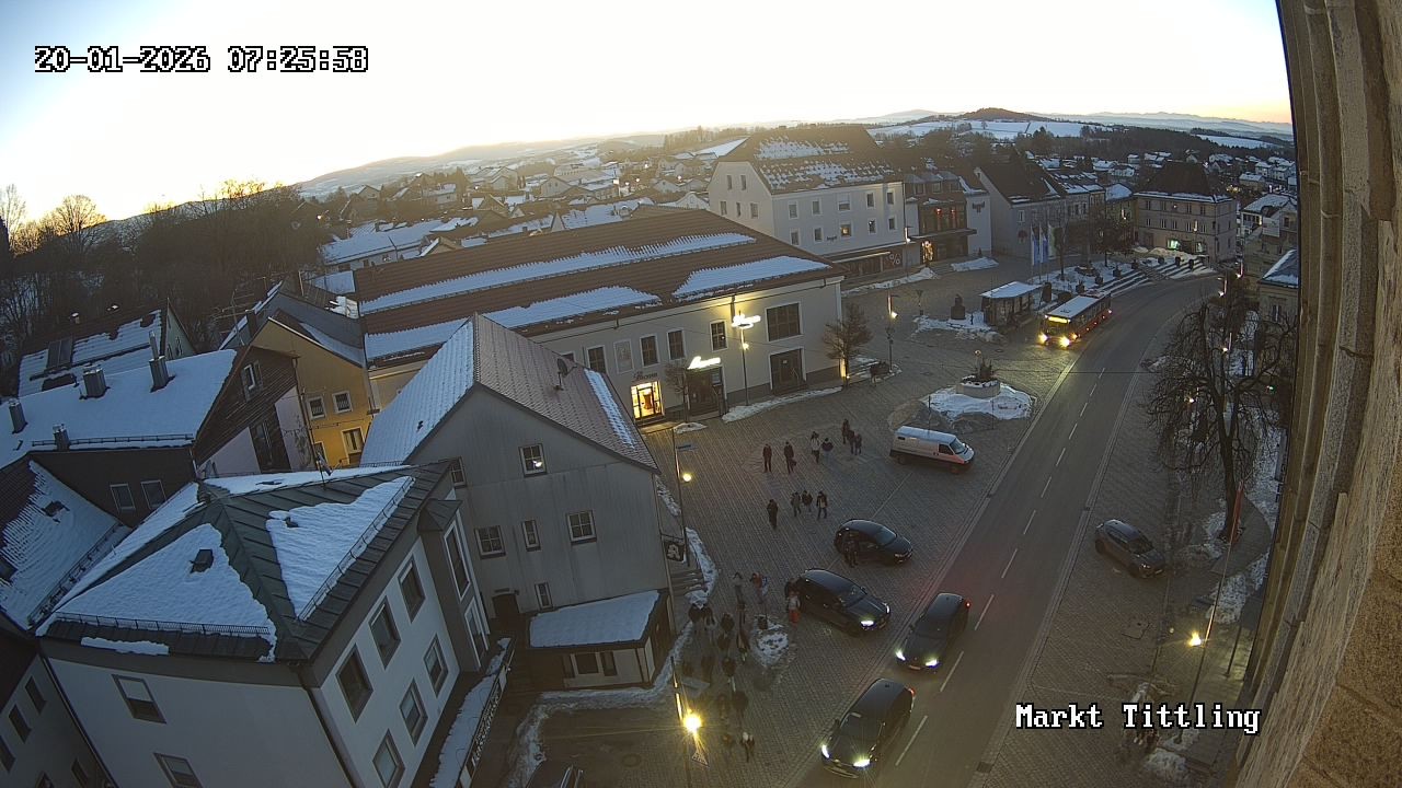Archiv Foto Webcam Marktplatz in Tittling