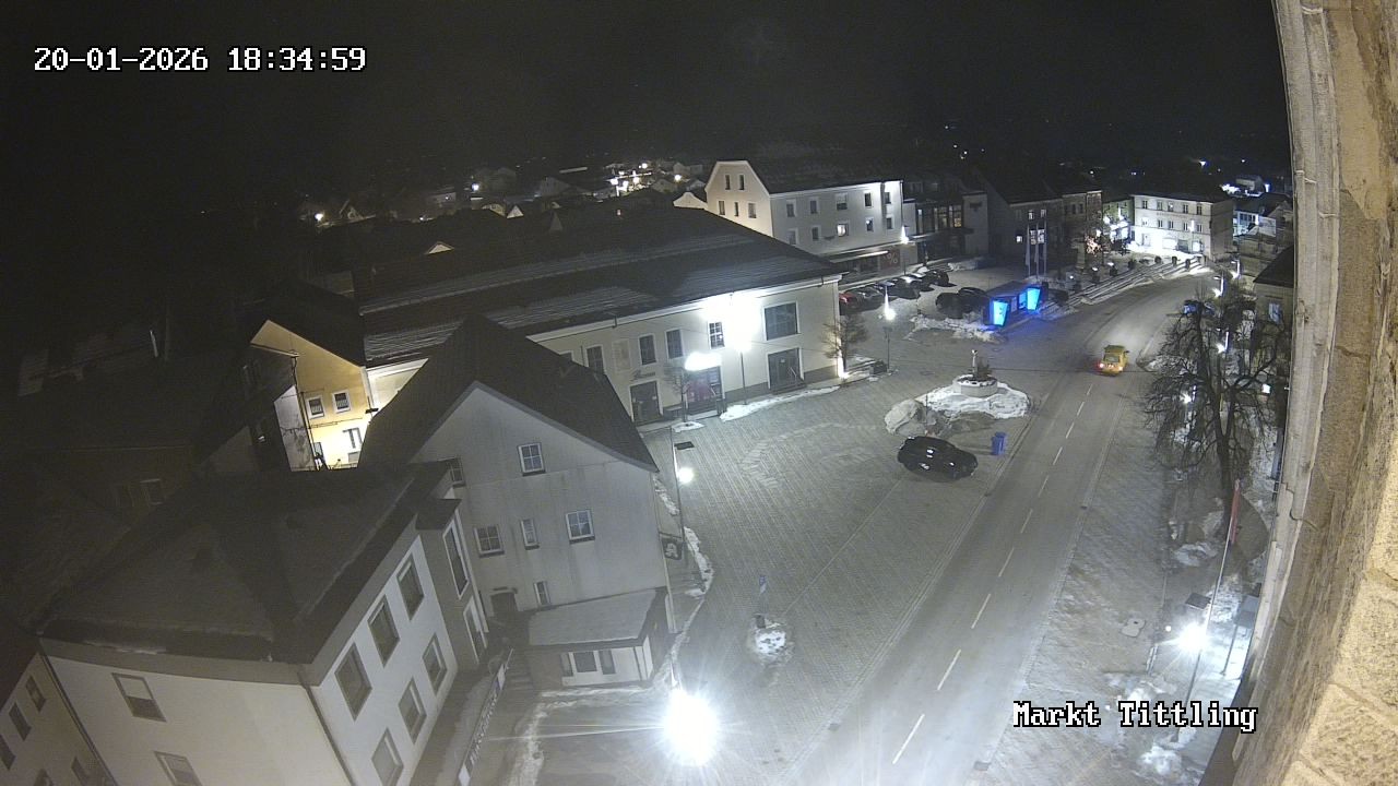 Archiv Foto Webcam Marktplatz in Tittling