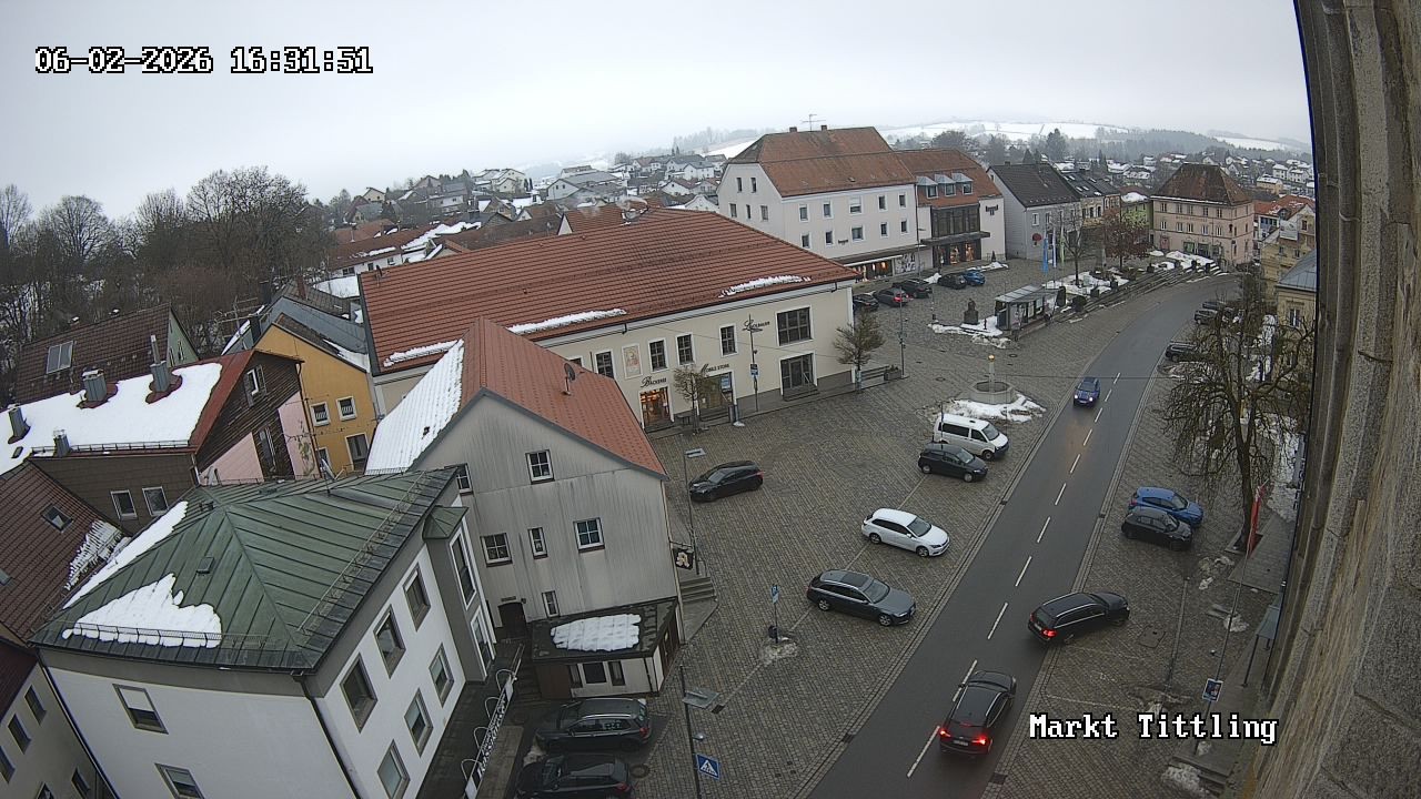 Archiv Foto Webcam Marktplatz in Tittling