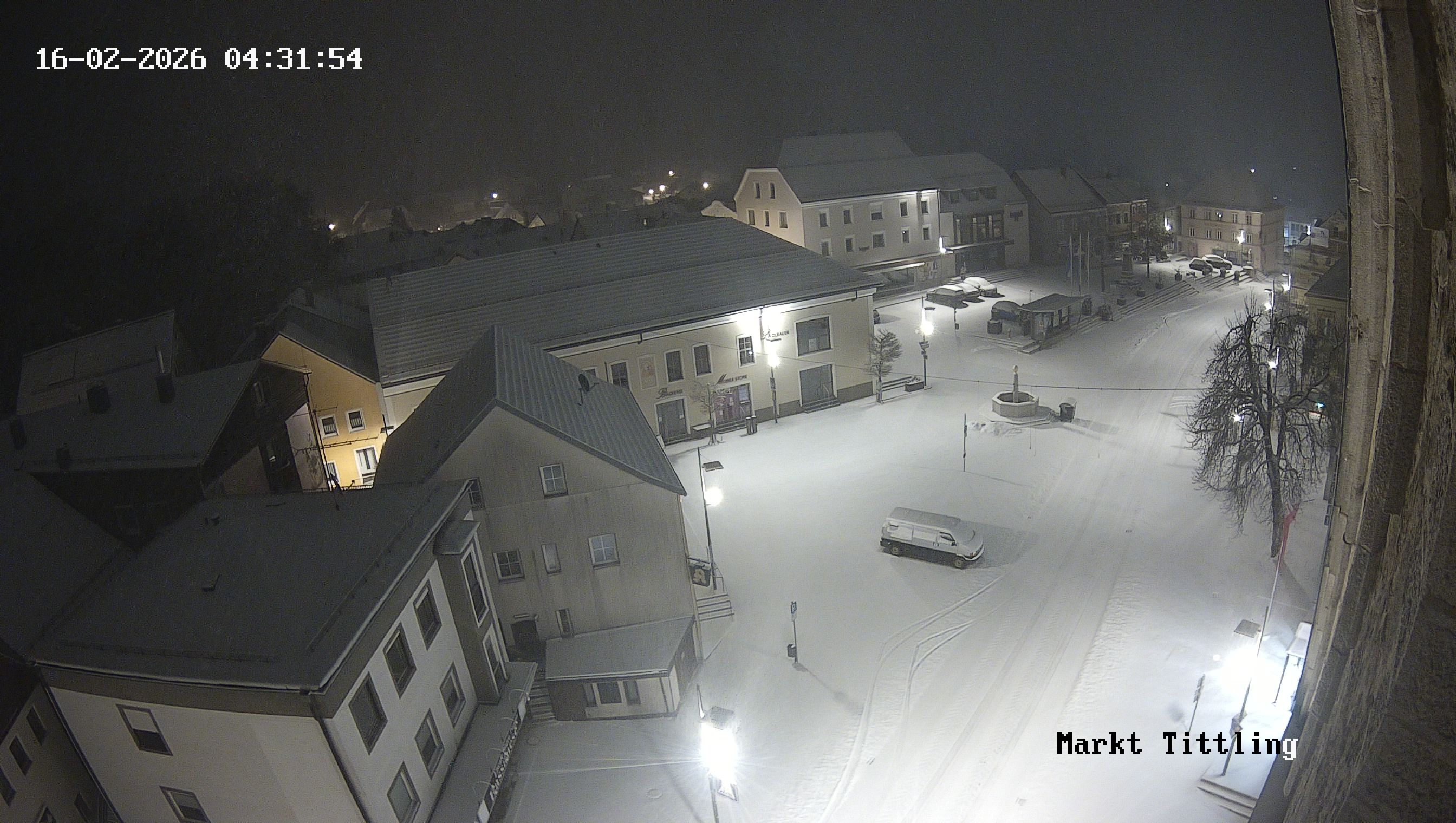Archiv Foto Webcam Marktplatz in Tittling