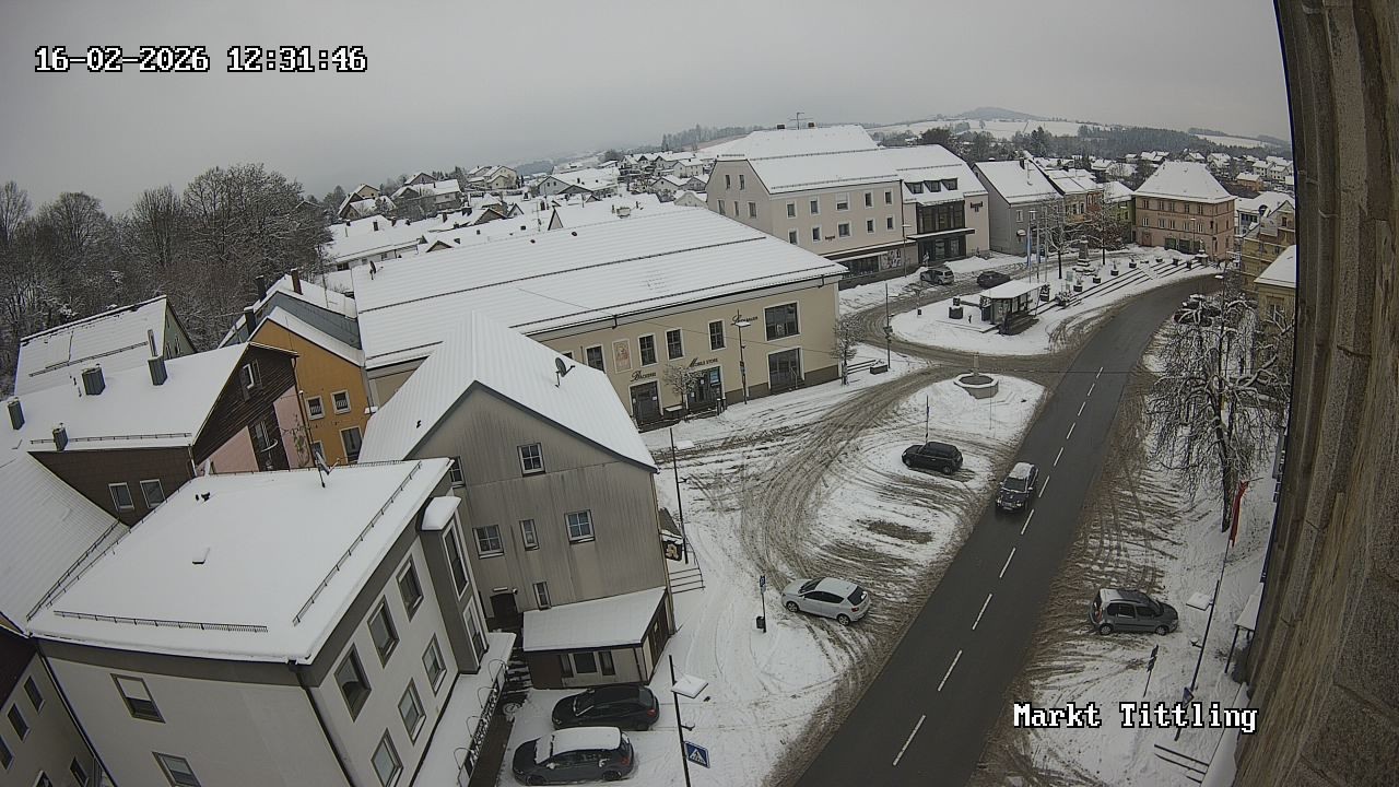 Archiv Foto Webcam Marktplatz in Tittling
