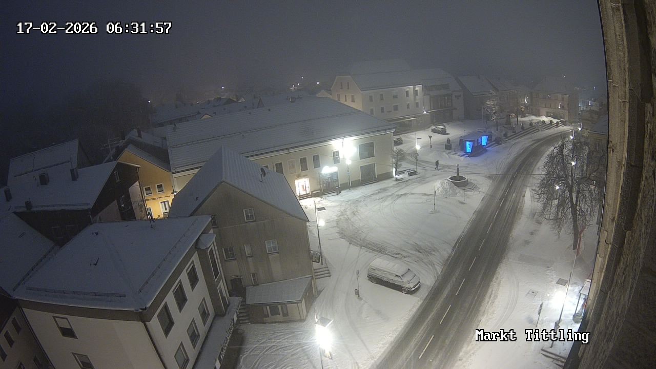 Archiv Foto Webcam Marktplatz in Tittling